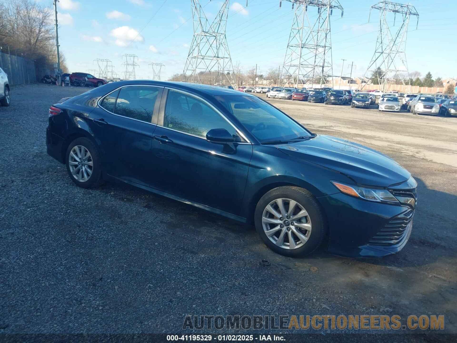 4T1B11HK9JU509382 TOYOTA CAMRY 2018