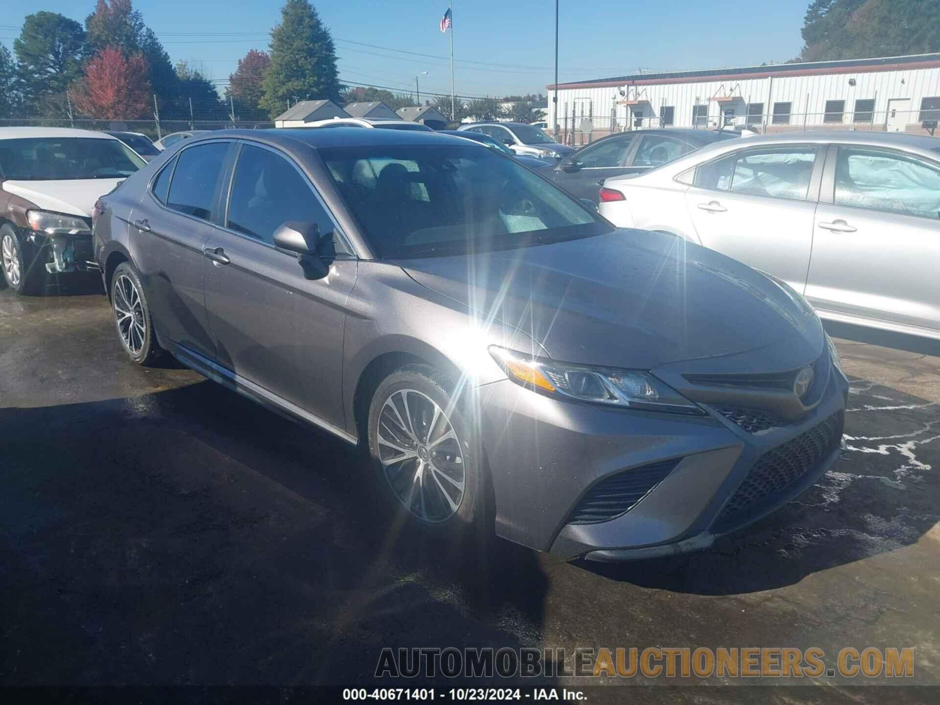 4T1B11HK9JU509706 TOYOTA CAMRY 2018