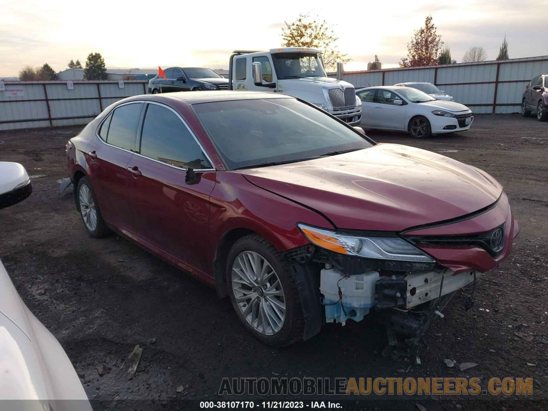 4T1B11HK9JU512606 TOYOTA CAMRY 2018