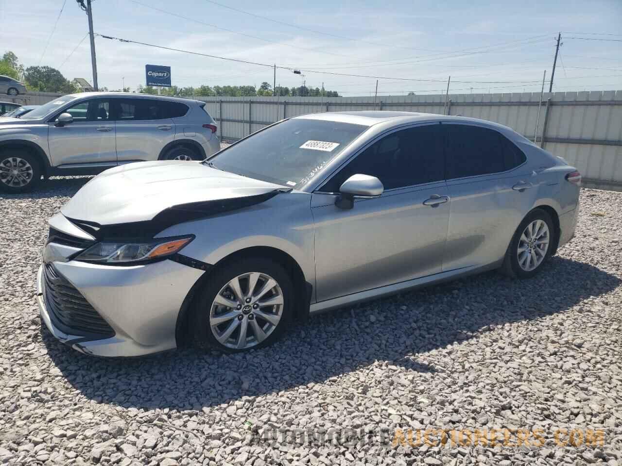 4T1B11HK9JU513464 TOYOTA CAMRY 2018