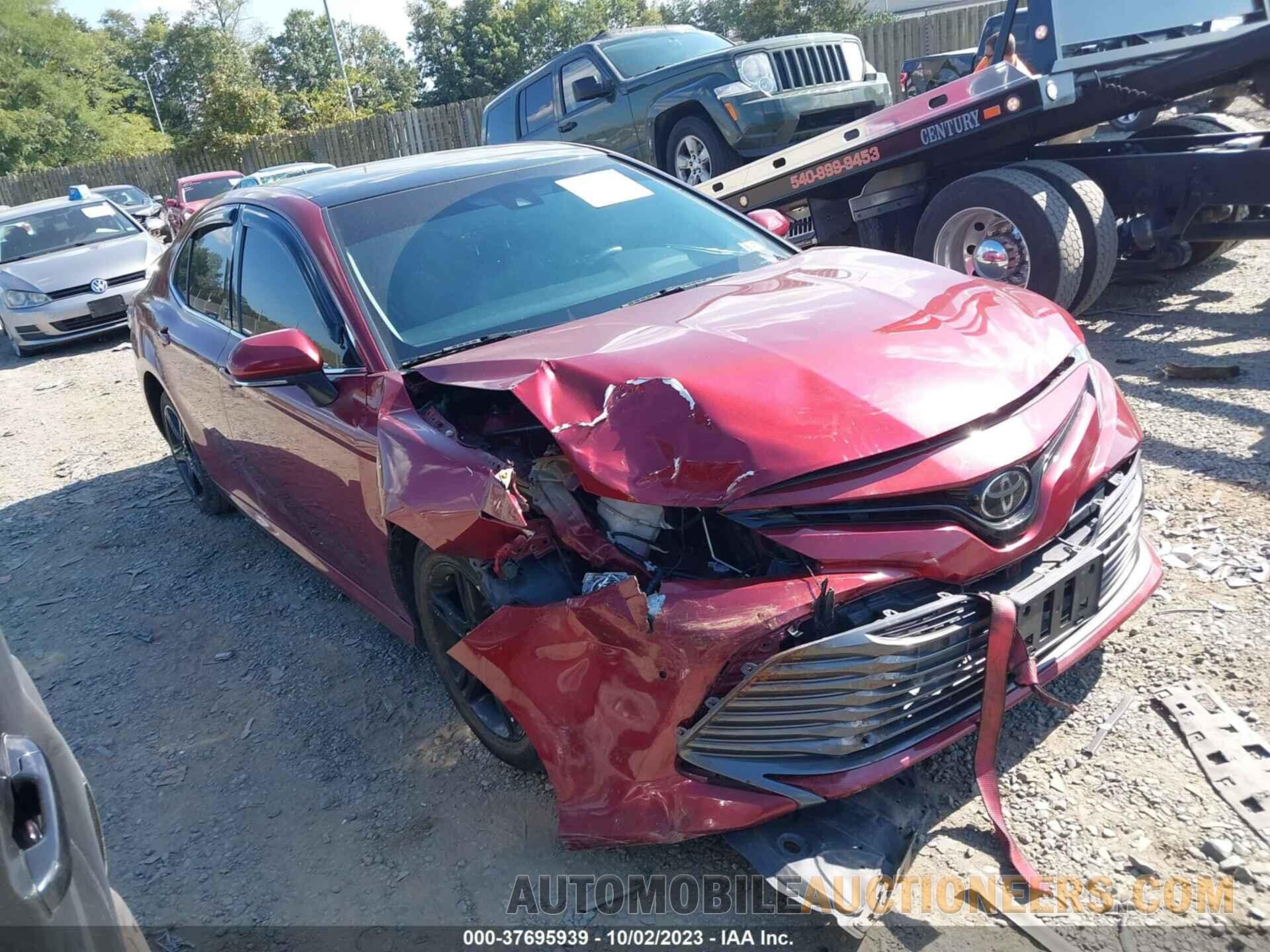 4T1B11HK9JU513674 TOYOTA CAMRY 2018