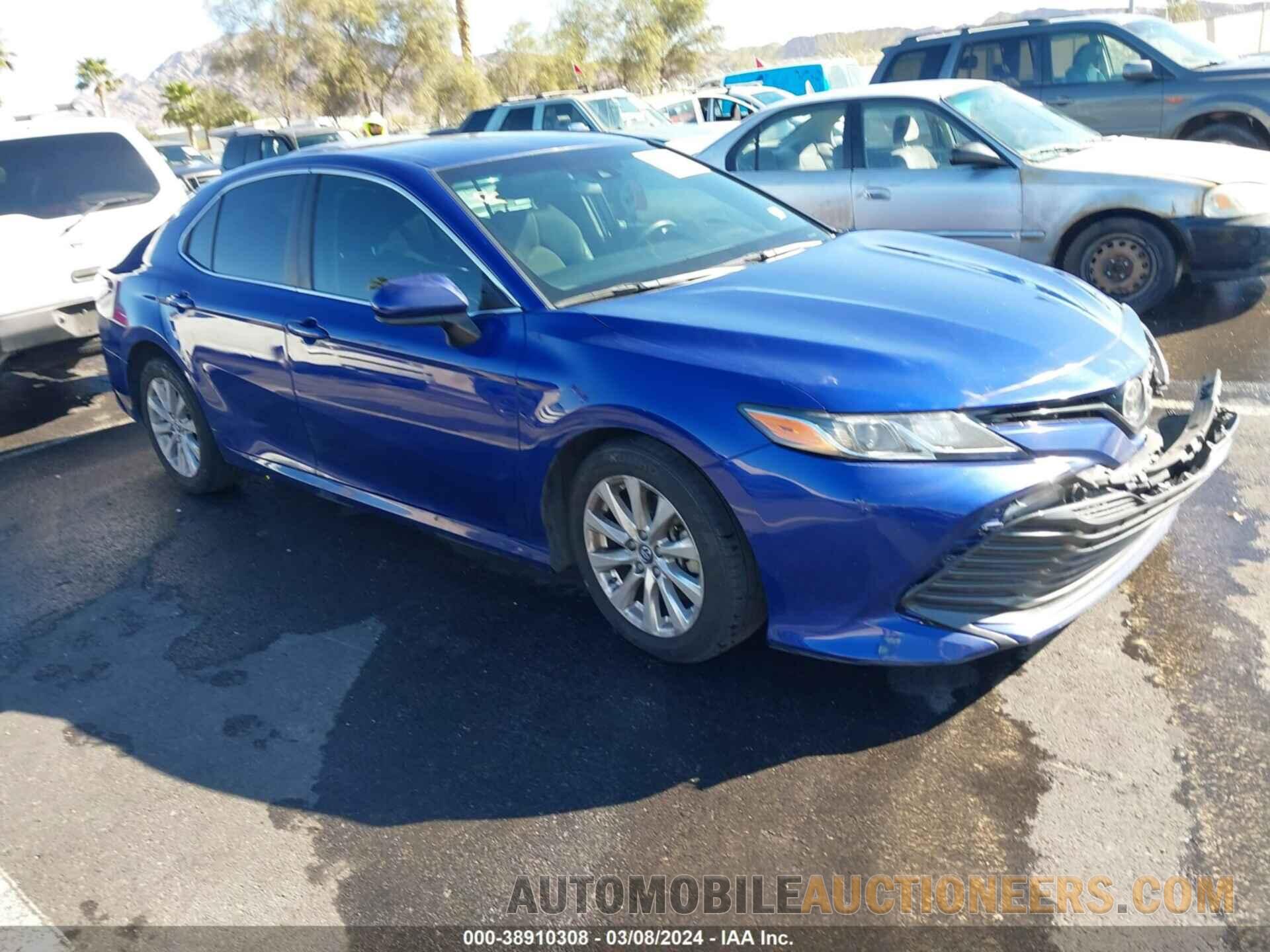 4T1B11HK9JU514209 TOYOTA CAMRY 2018