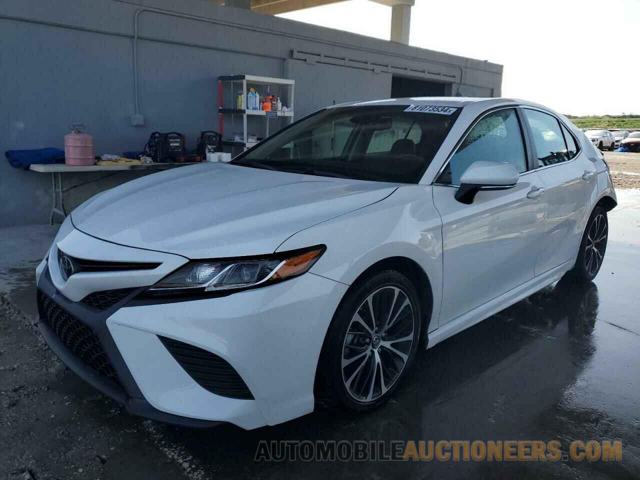 4T1B11HK9JU515330 TOYOTA CAMRY 2018