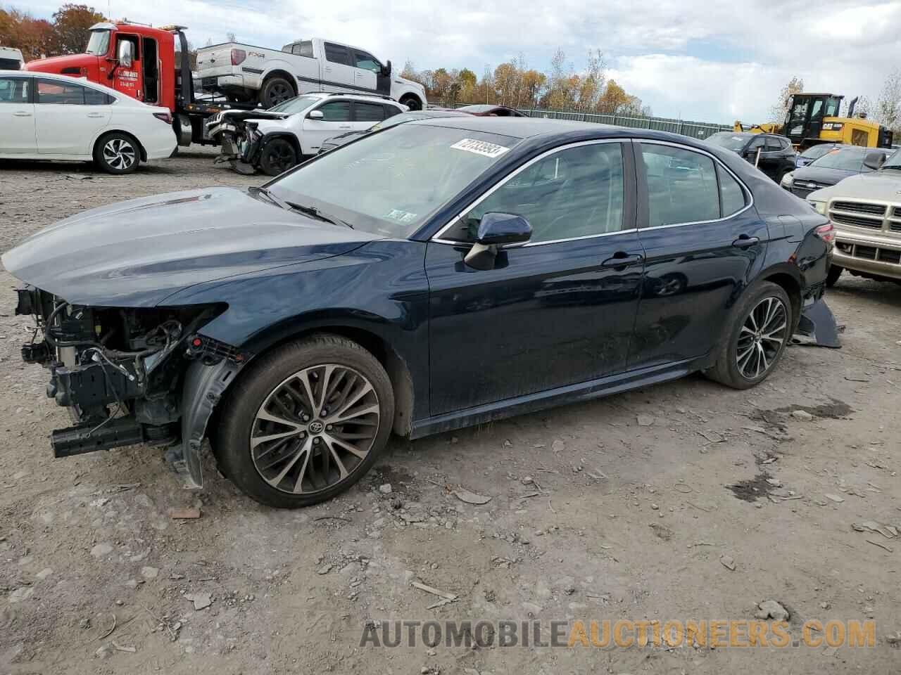 4T1B11HK9JU522715 TOYOTA CAMRY 2018