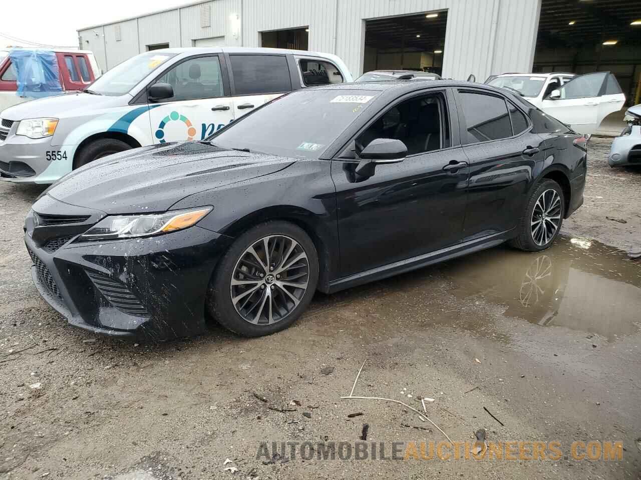 4T1B11HK9JU536551 TOYOTA CAMRY 2018