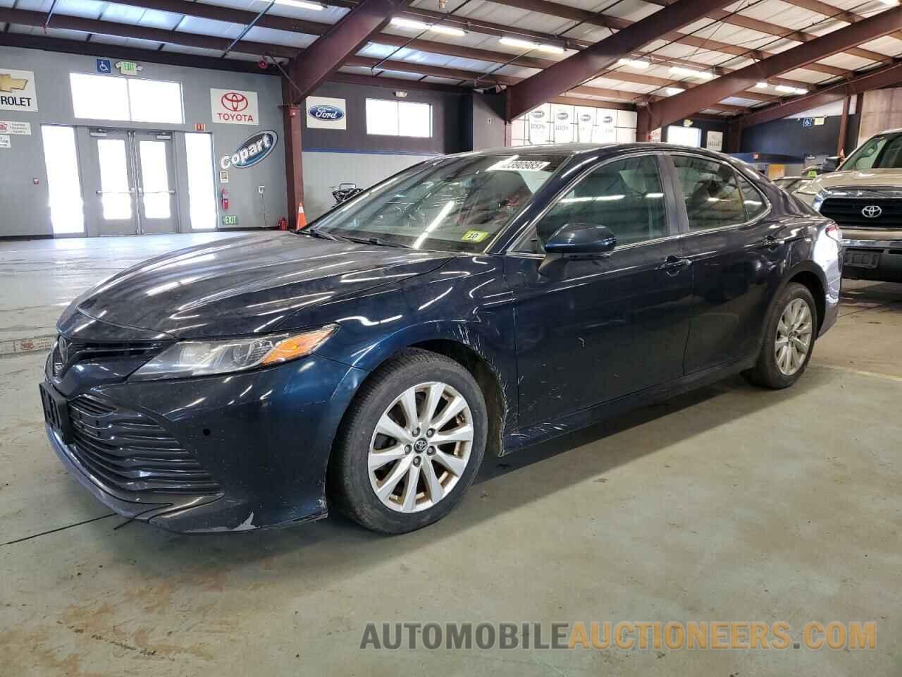 4T1B11HK9JU542950 TOYOTA CAMRY 2018