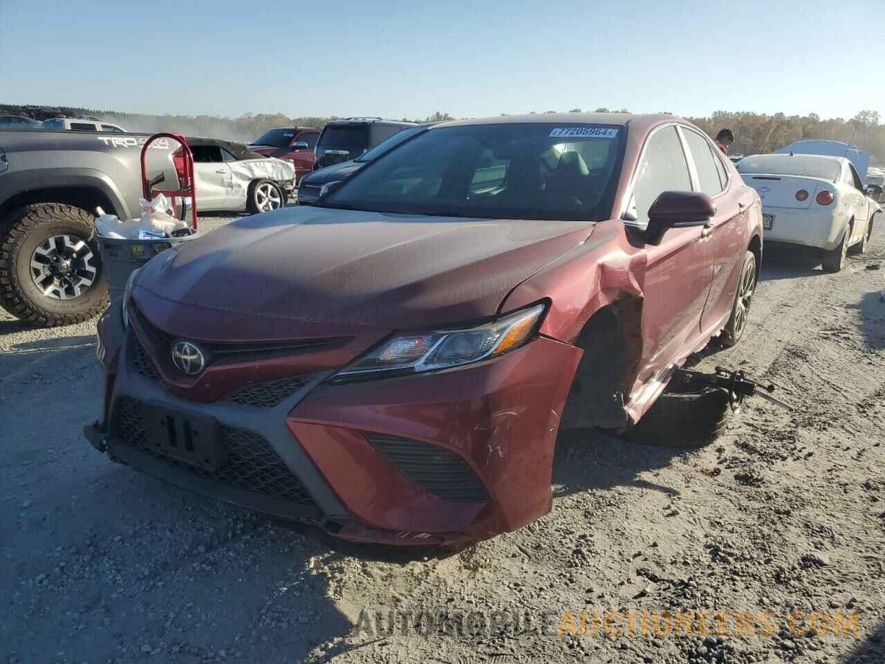 4T1B11HK9JU543645 TOYOTA CAMRY 2018