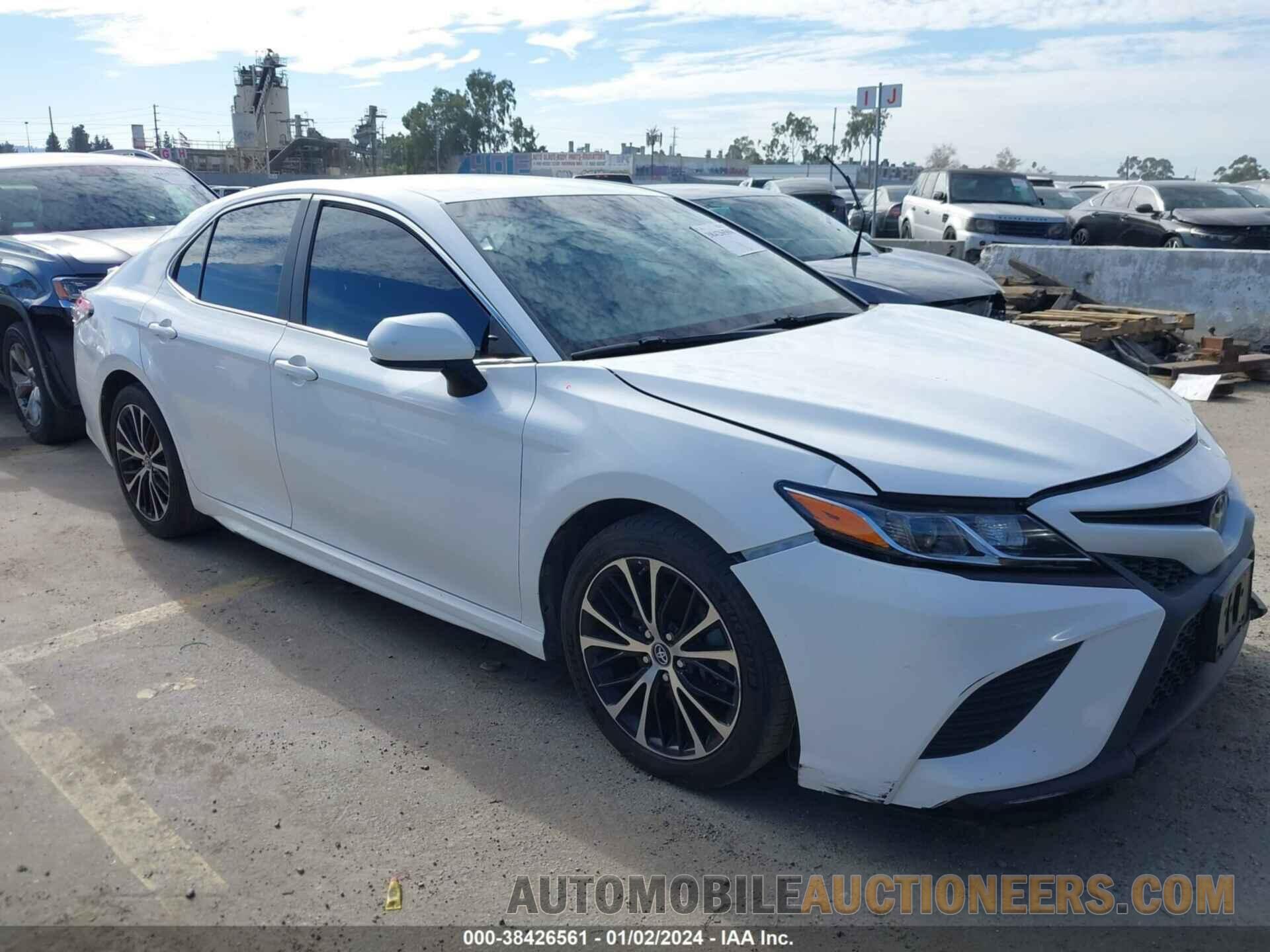 4T1B11HK9JU544150 TOYOTA CAMRY 2018