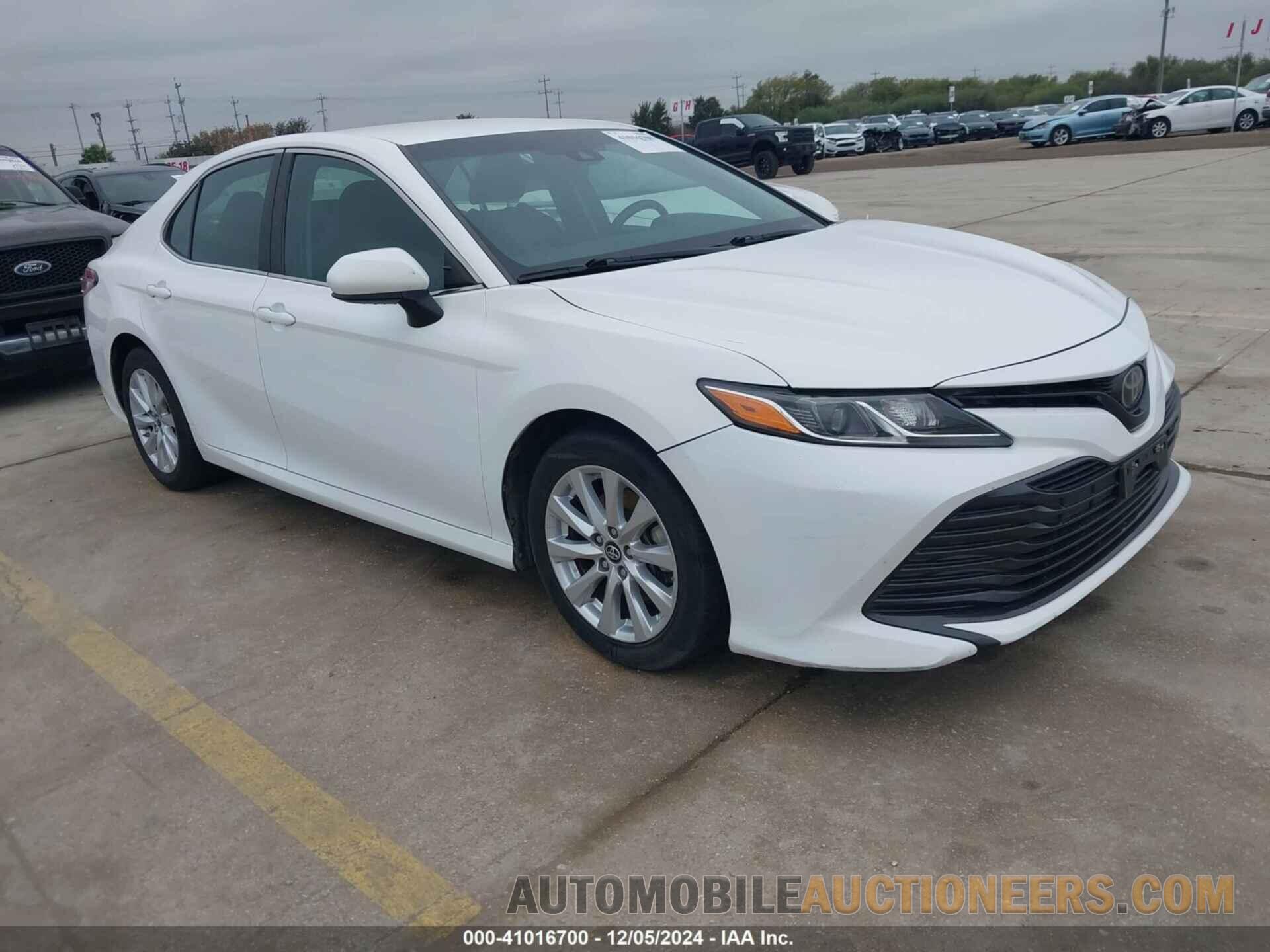 4T1B11HK9JU544309 TOYOTA CAMRY 2018