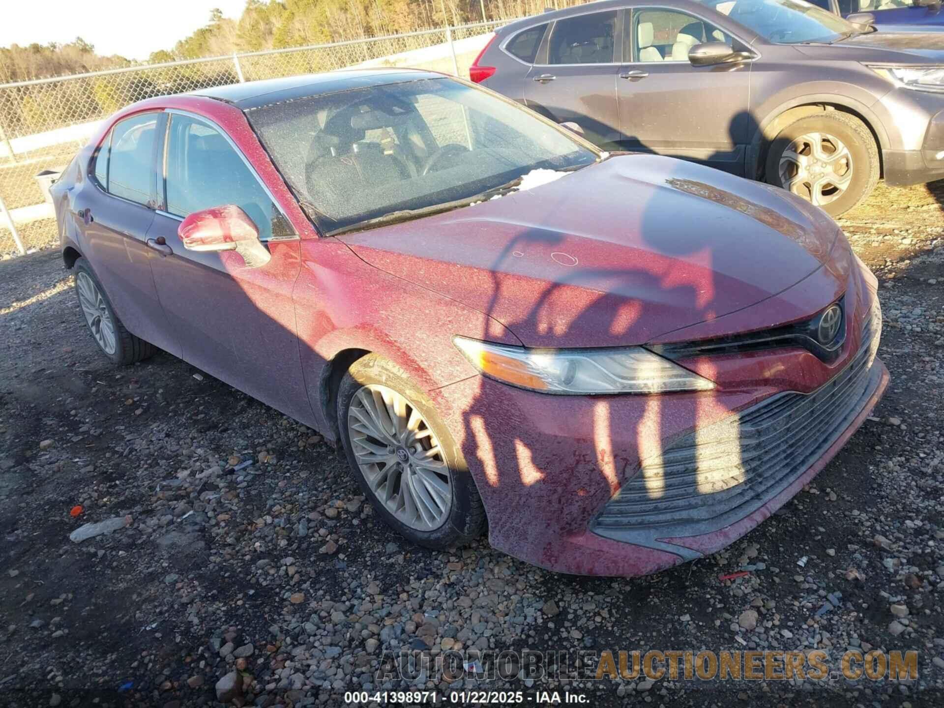 4T1B11HK9JU544567 TOYOTA CAMRY 2018