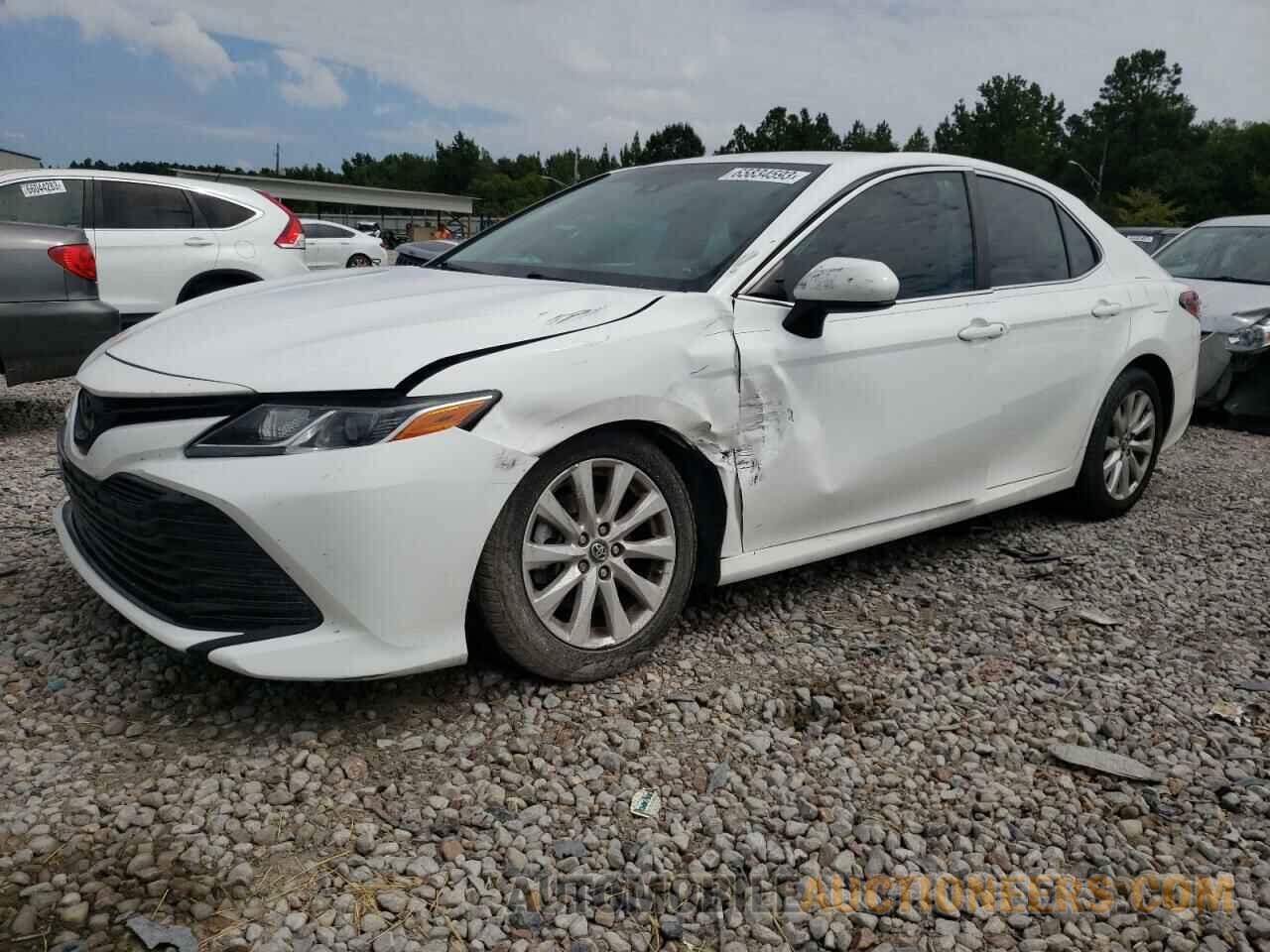 4T1B11HK9JU546643 TOYOTA CAMRY 2018