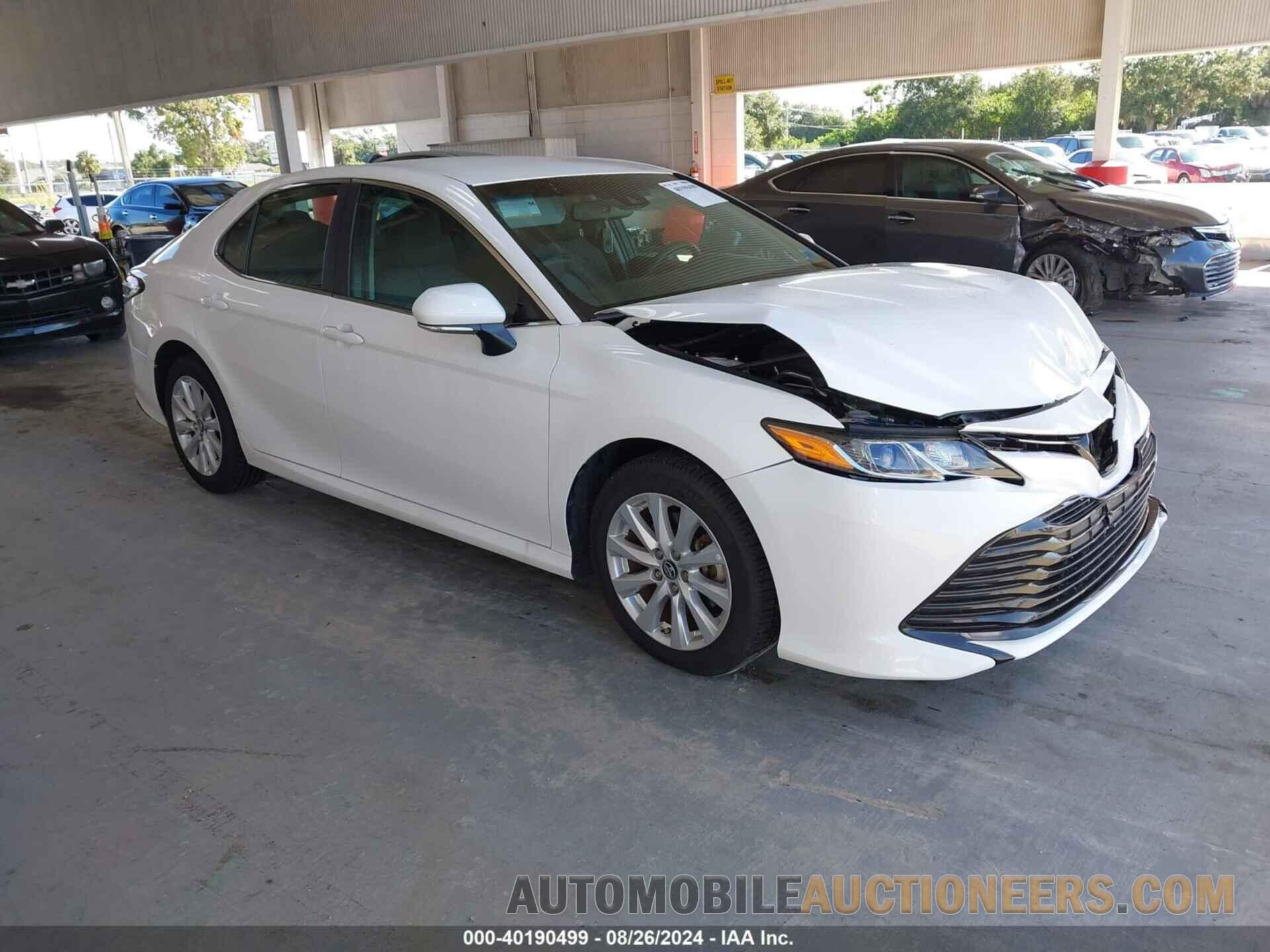 4T1B11HK9JU550322 TOYOTA CAMRY 2018