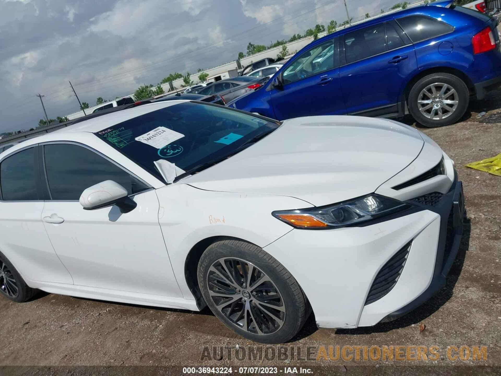 4T1B11HK9JU557206 TOYOTA CAMRY 2018