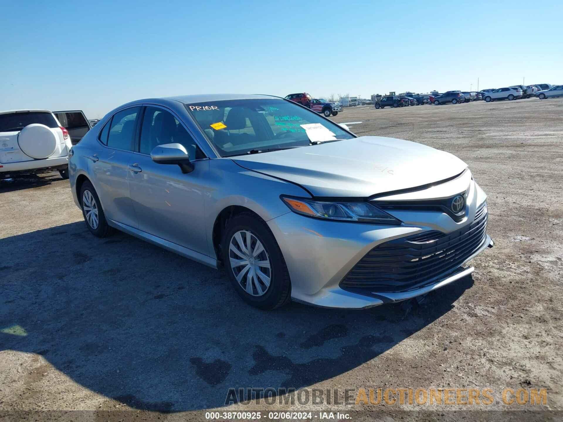 4T1B11HK9JU558405 TOYOTA CAMRY 2018