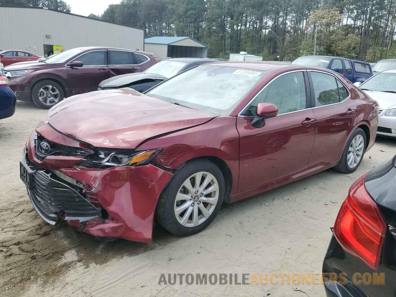 4T1B11HK9JU560543 TOYOTA CAMRY 2018