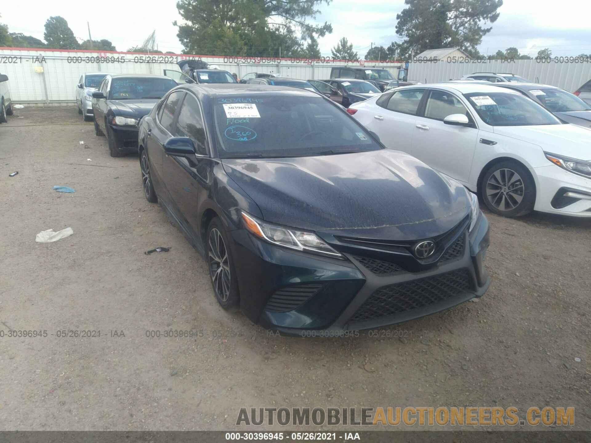 4T1B11HK9JU560882 TOYOTA CAMRY 2018