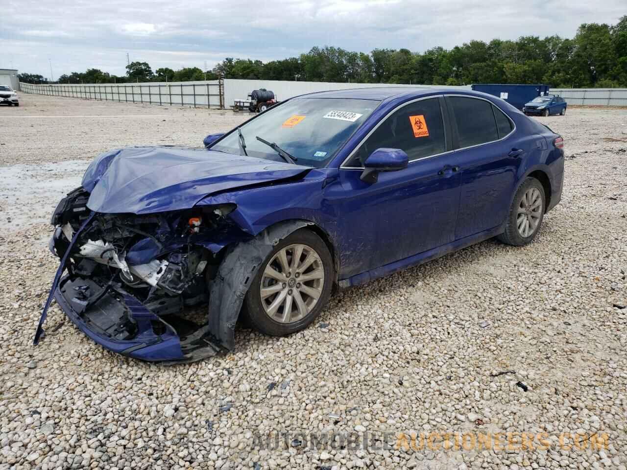 4T1B11HK9JU564396 TOYOTA CAMRY 2018