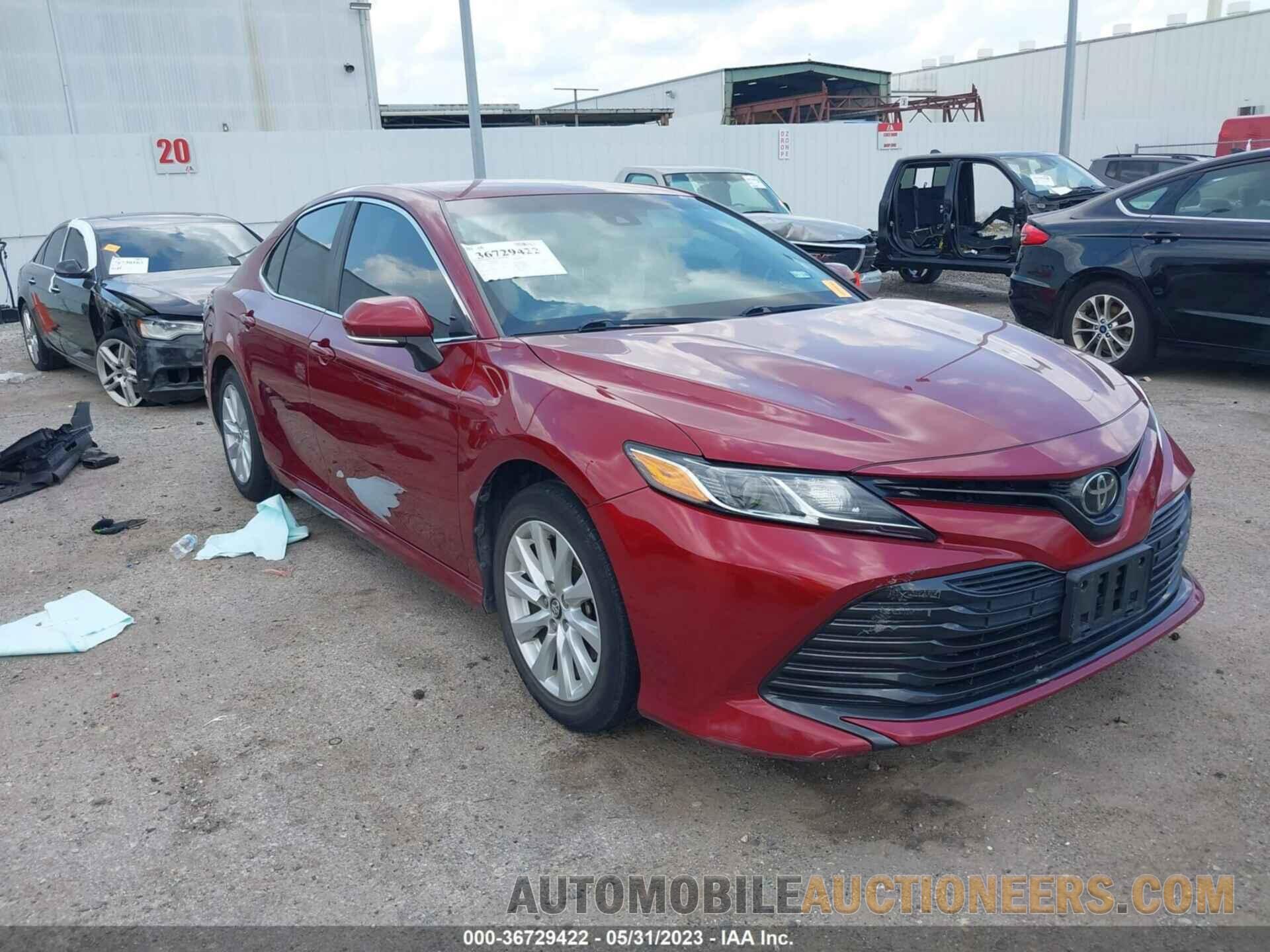 4T1B11HK9JU568612 TOYOTA CAMRY 2018