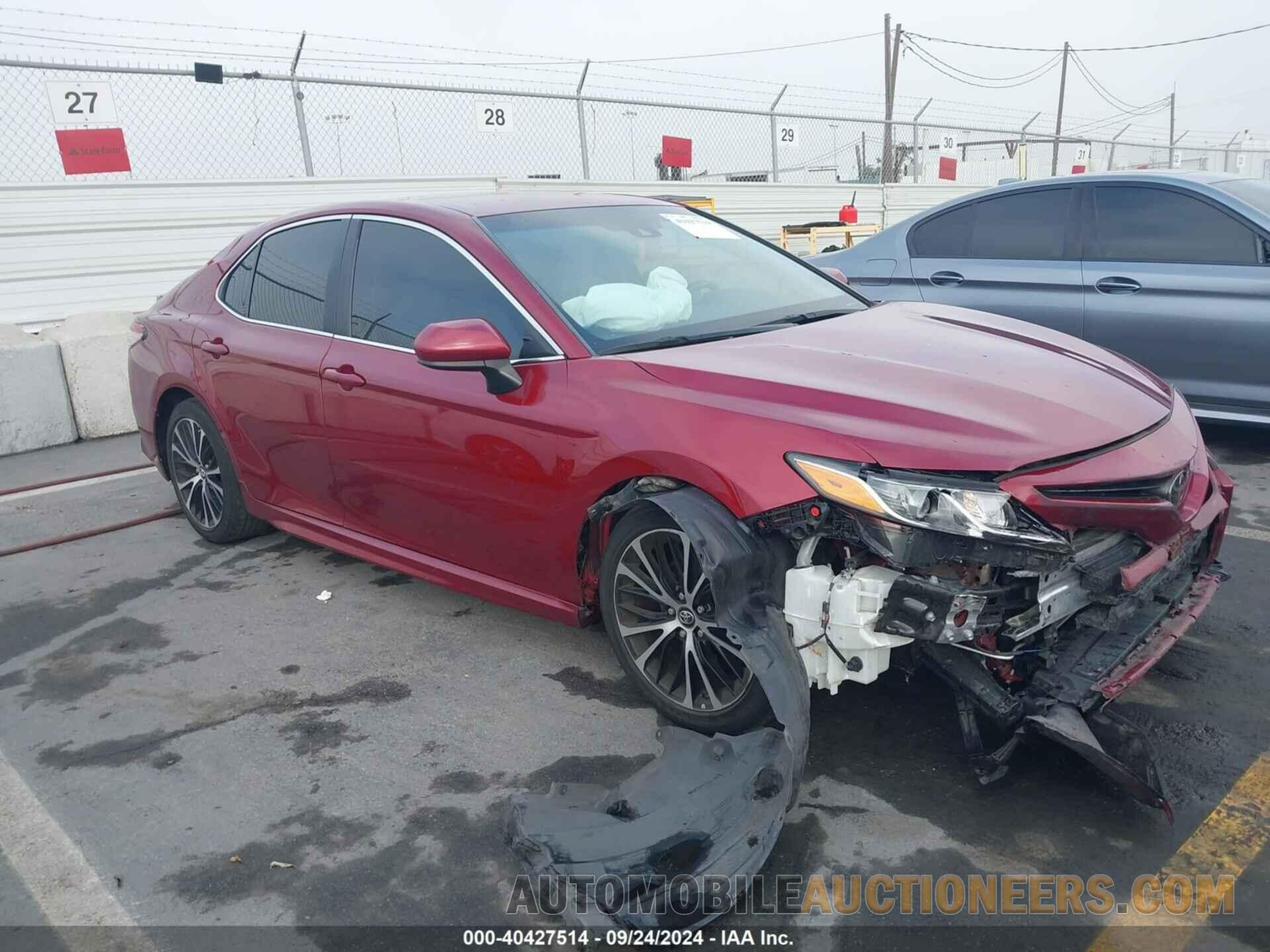 4T1B11HK9JU571719 TOYOTA CAMRY 2018