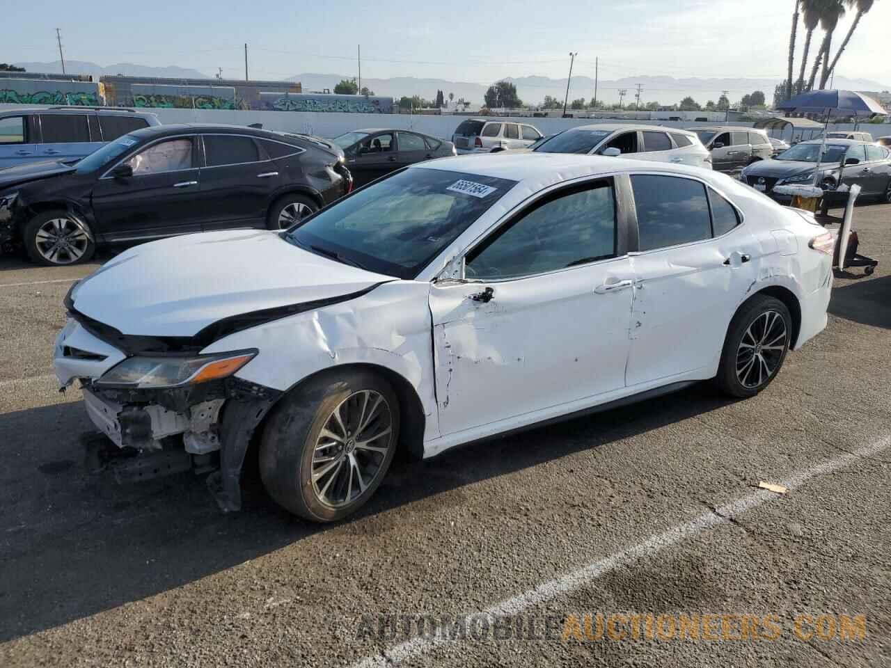 4T1B11HK9JU572952 TOYOTA CAMRY 2018