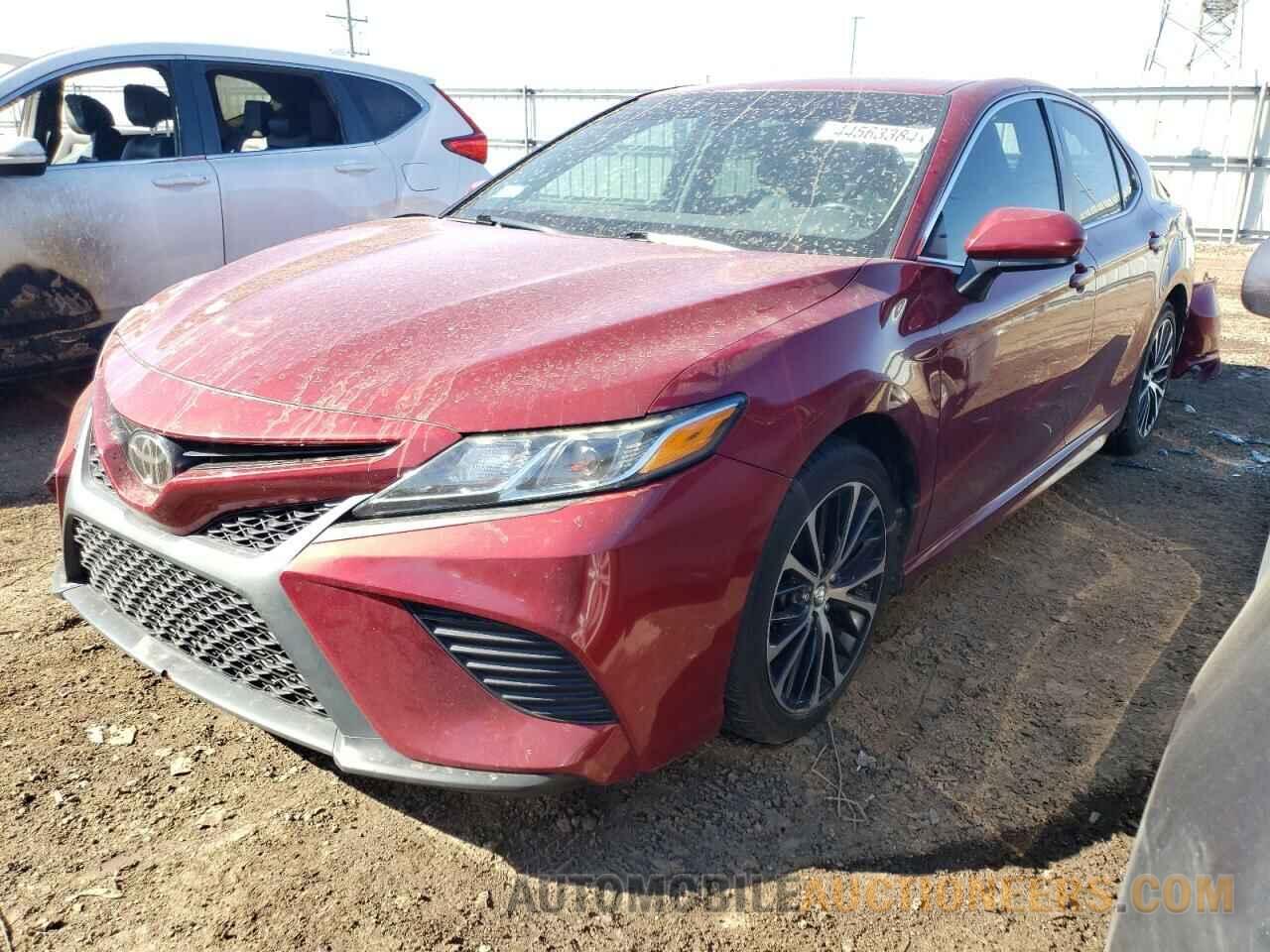 4T1B11HK9JU575401 TOYOTA CAMRY 2018