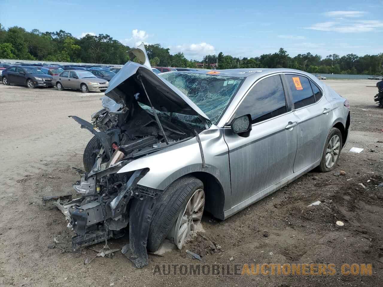 4T1B11HK9JU577682 TOYOTA CAMRY 2018