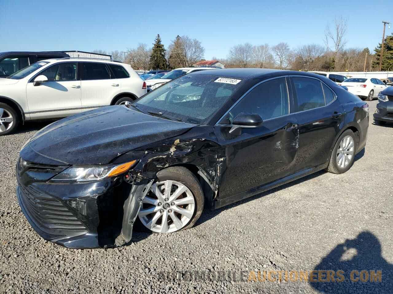 4T1B11HK9JU577701 TOYOTA CAMRY 2018