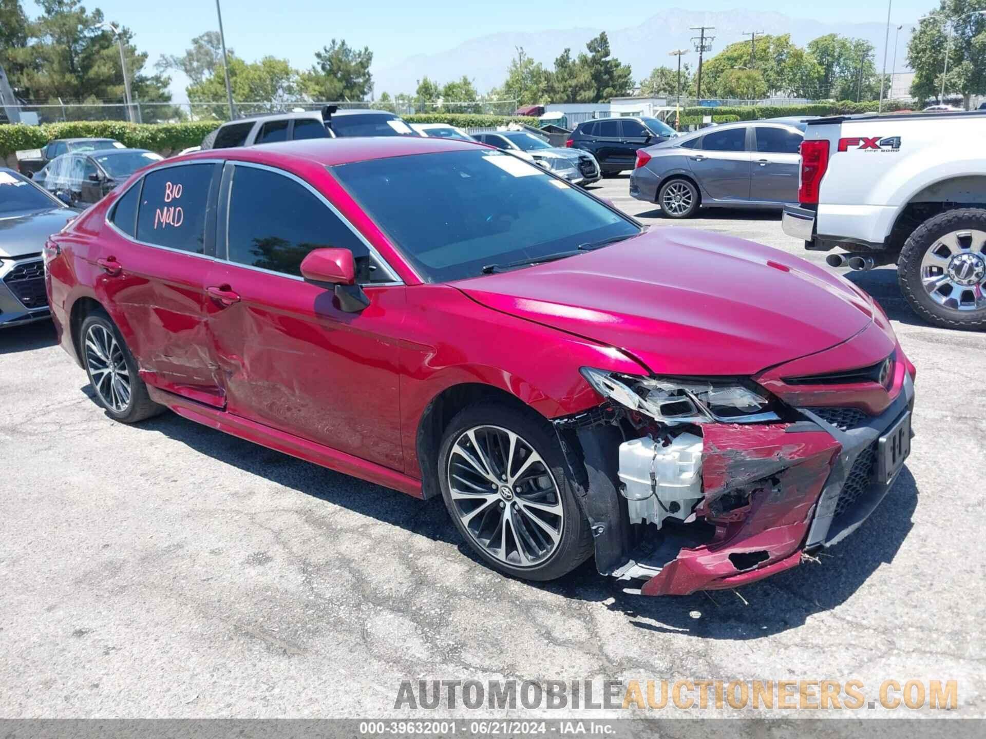 4T1B11HK9JU580355 TOYOTA CAMRY 2018