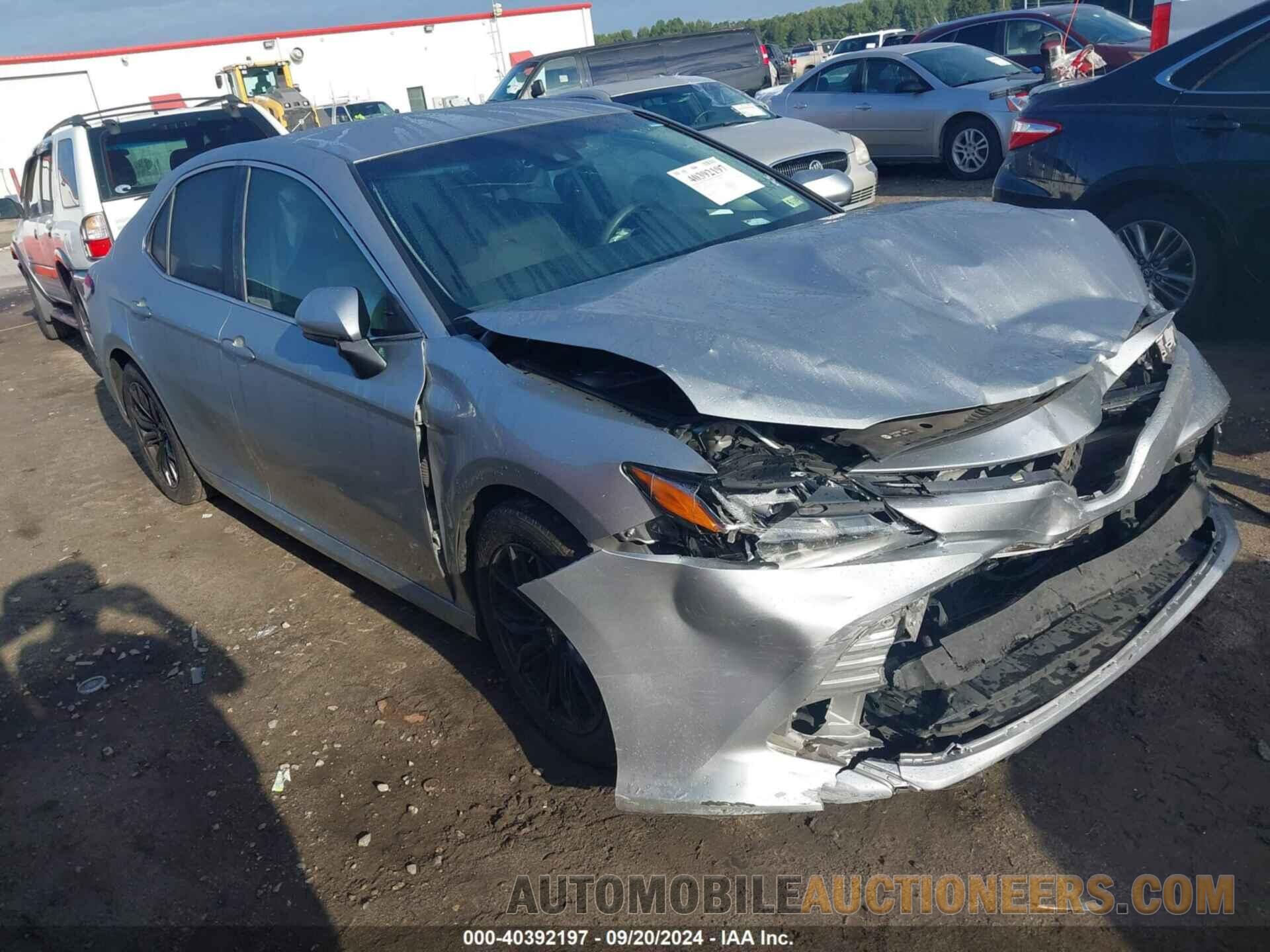 4T1B11HK9JU580744 TOYOTA CAMRY 2018