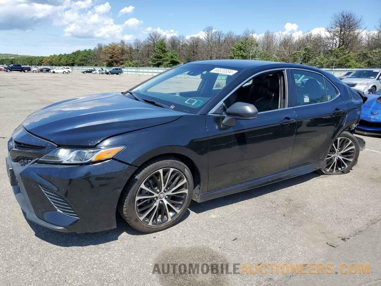 4T1B11HK9JU582056 TOYOTA CAMRY 2018