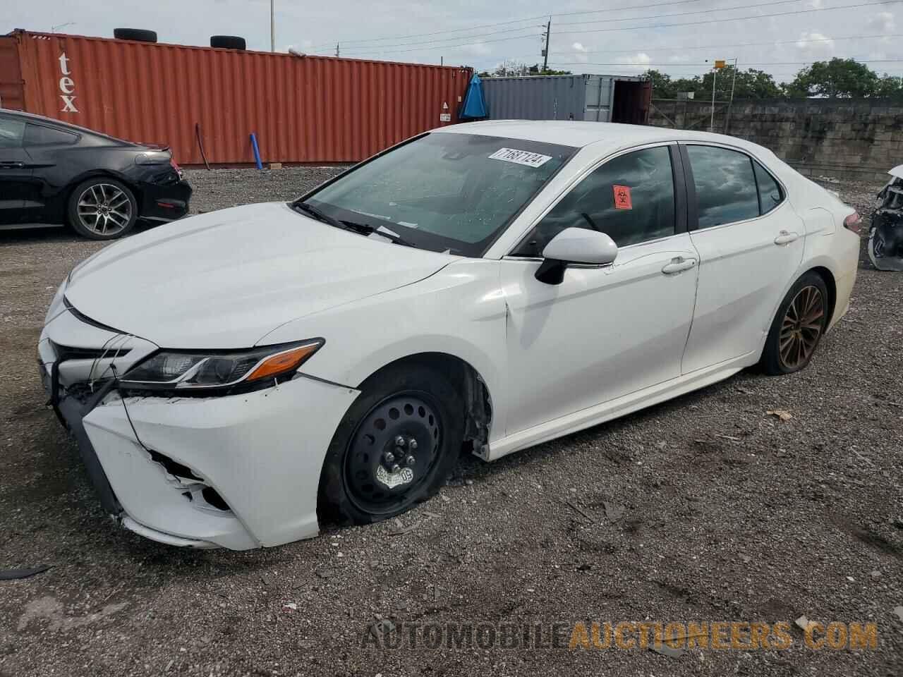 4T1B11HK9JU583496 TOYOTA CAMRY 2018