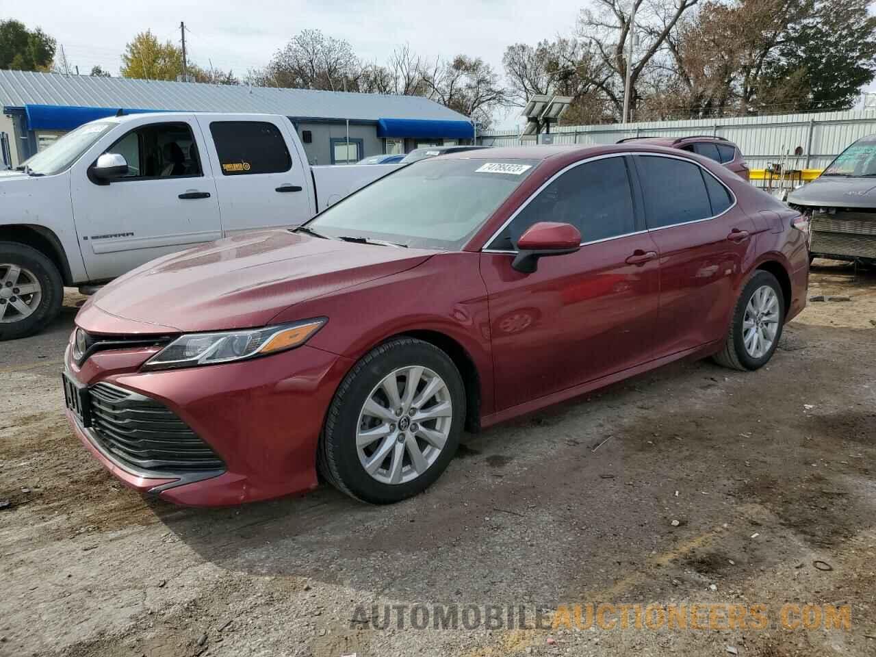 4T1B11HK9JU589301 TOYOTA CAMRY 2018