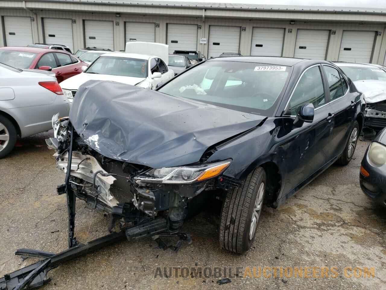 4T1B11HK9JU589654 TOYOTA CAMRY 2018