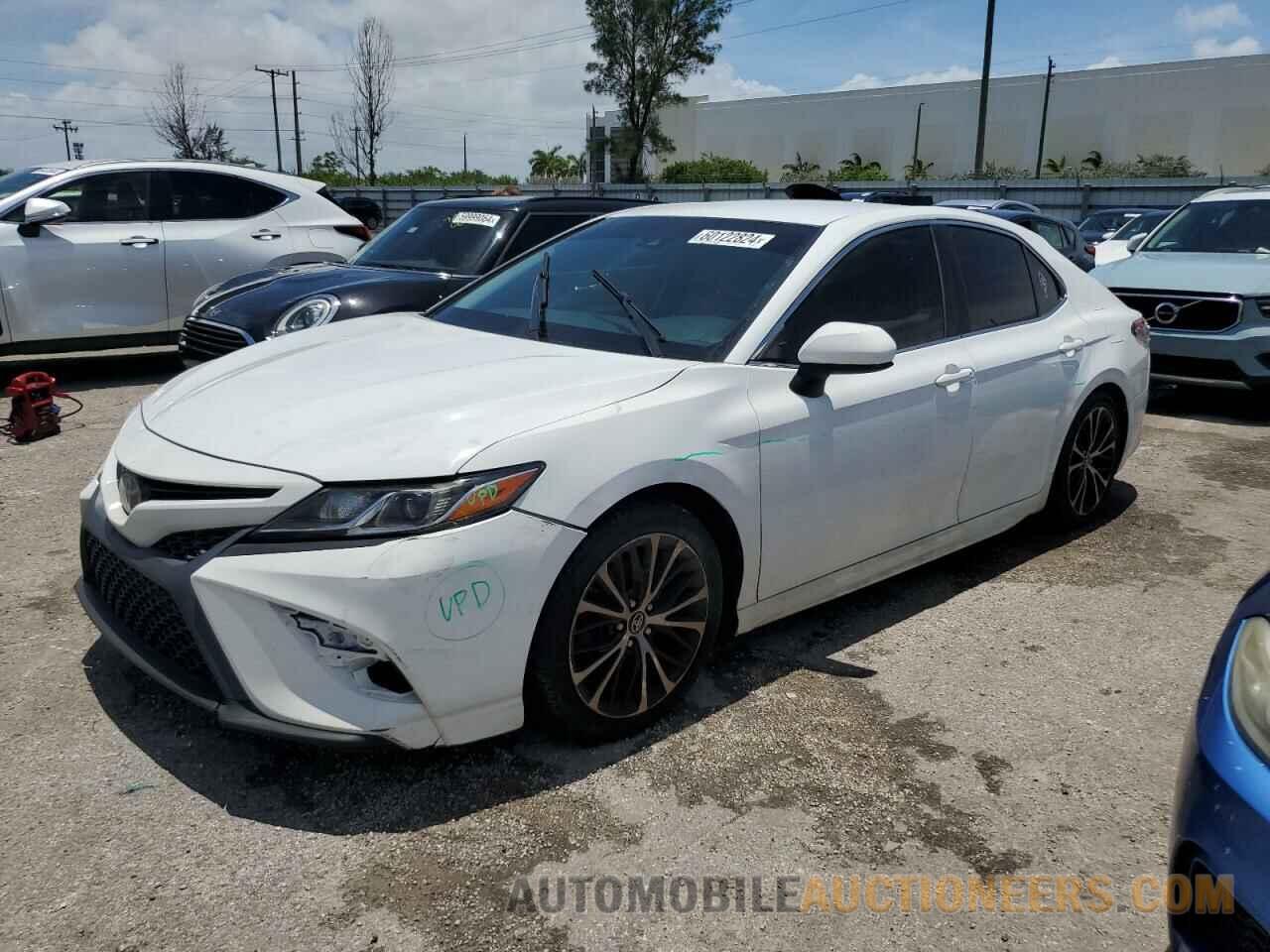 4T1B11HK9JU589850 TOYOTA CAMRY 2018