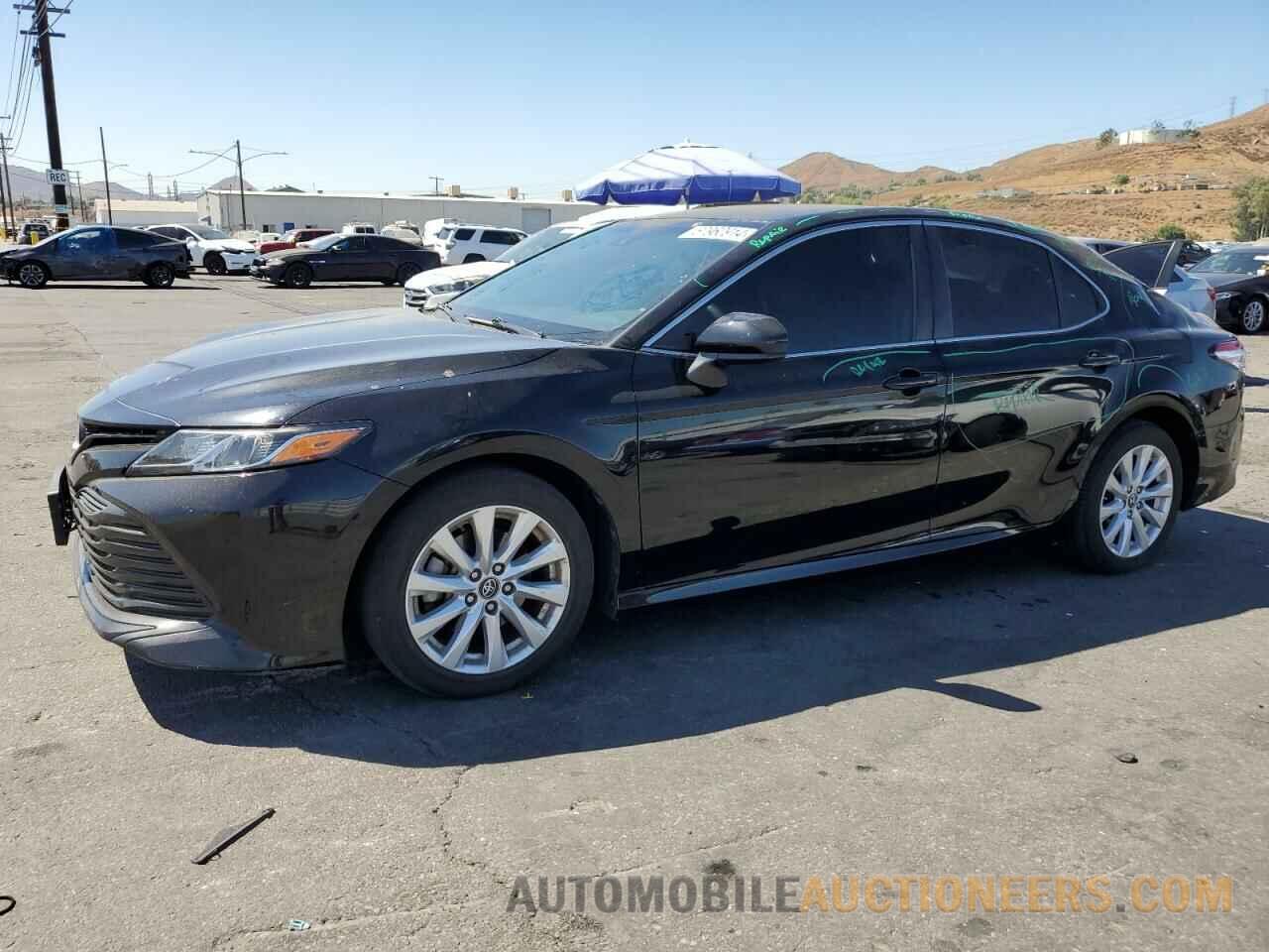 4T1B11HK9JU593994 TOYOTA CAMRY 2018