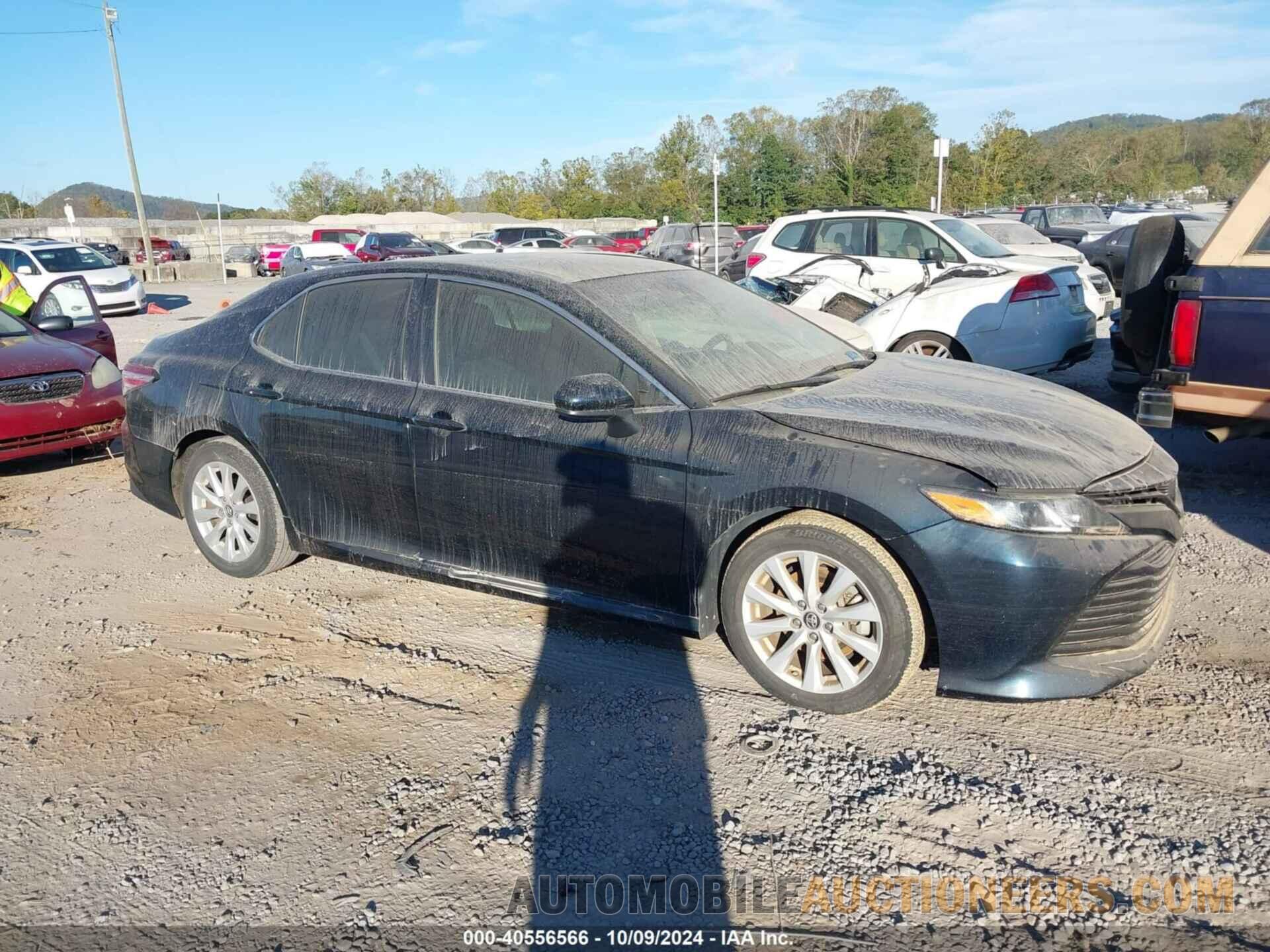 4T1B11HK9JU599259 TOYOTA CAMRY 2018