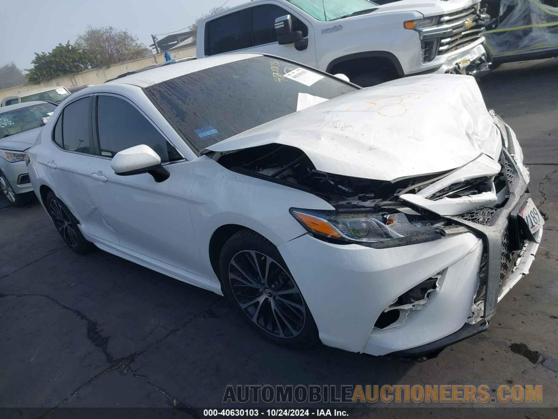 4T1B11HK9JU600376 TOYOTA CAMRY 2018