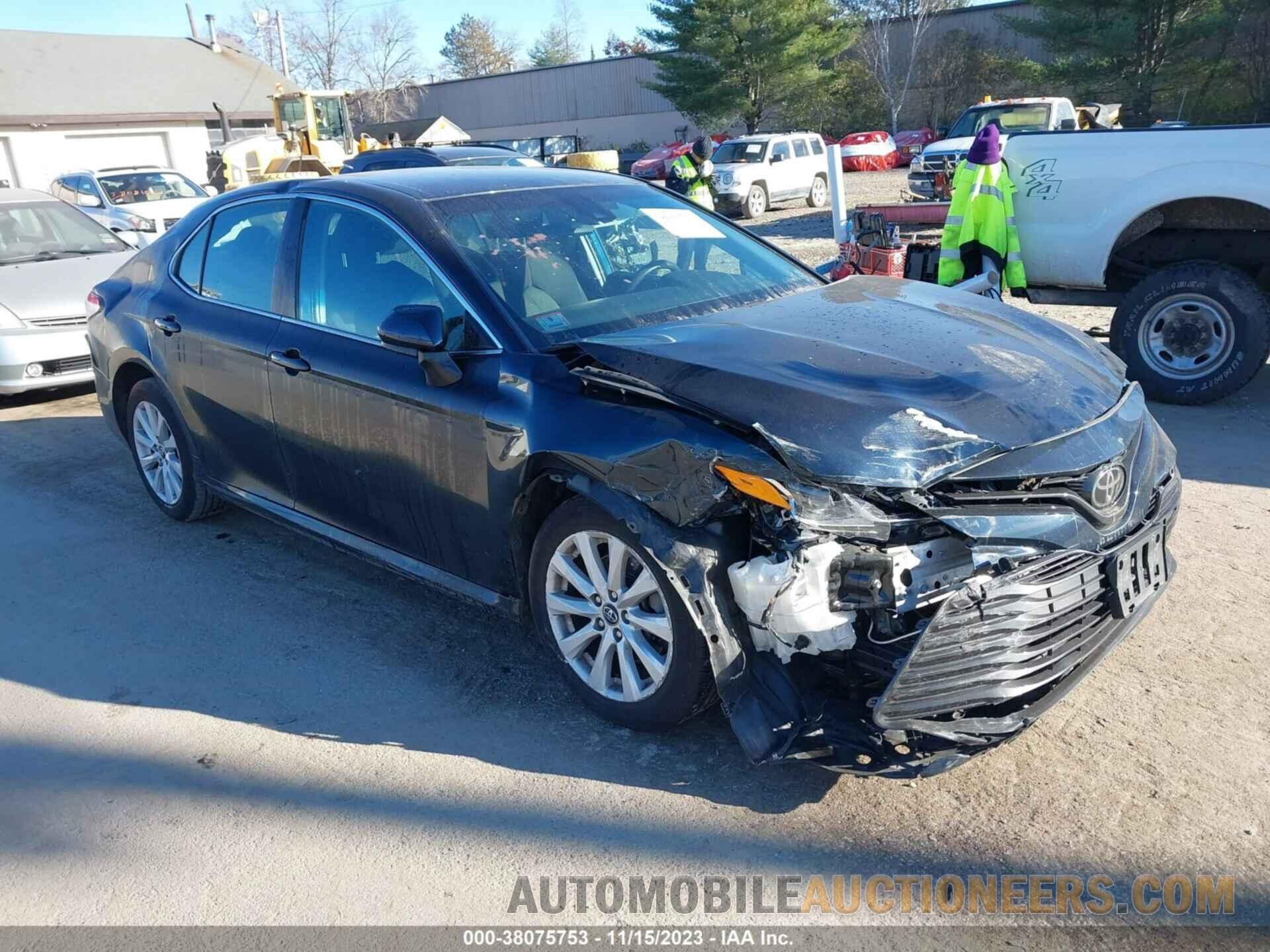 4T1B11HK9JU603536 TOYOTA CAMRY 2018