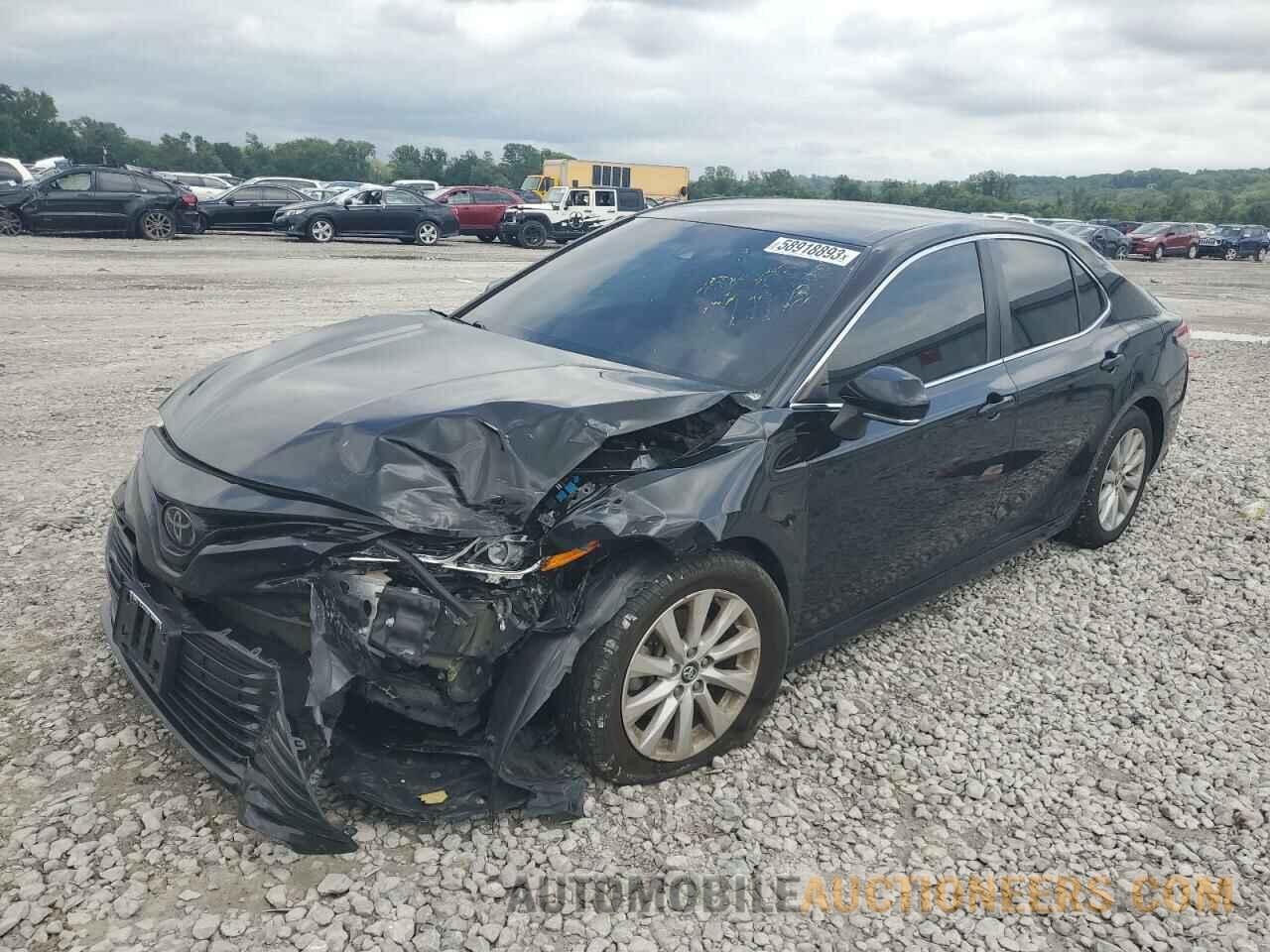 4T1B11HK9JU609689 TOYOTA CAMRY 2018