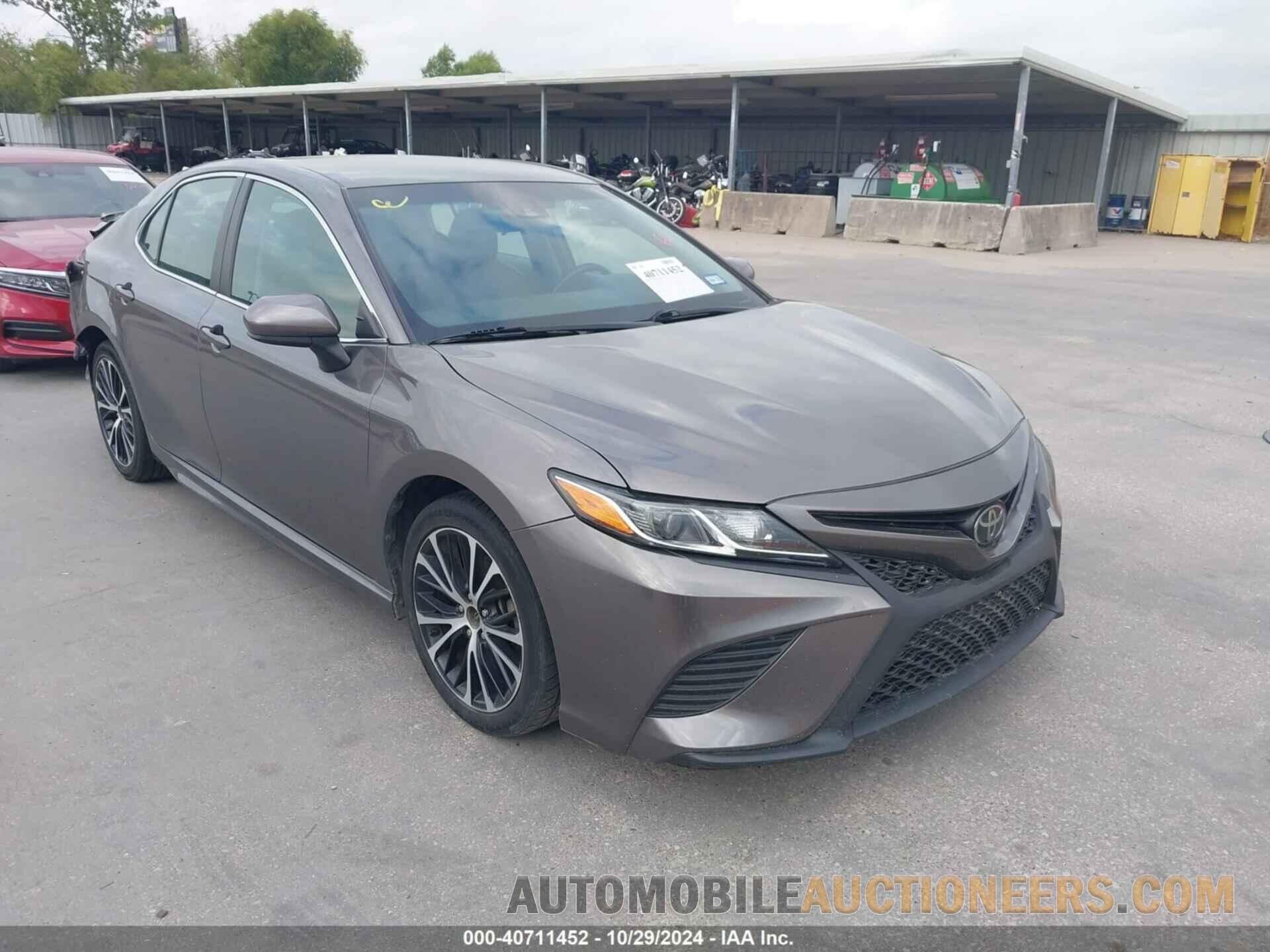 4T1B11HK9JU612124 TOYOTA CAMRY 2018