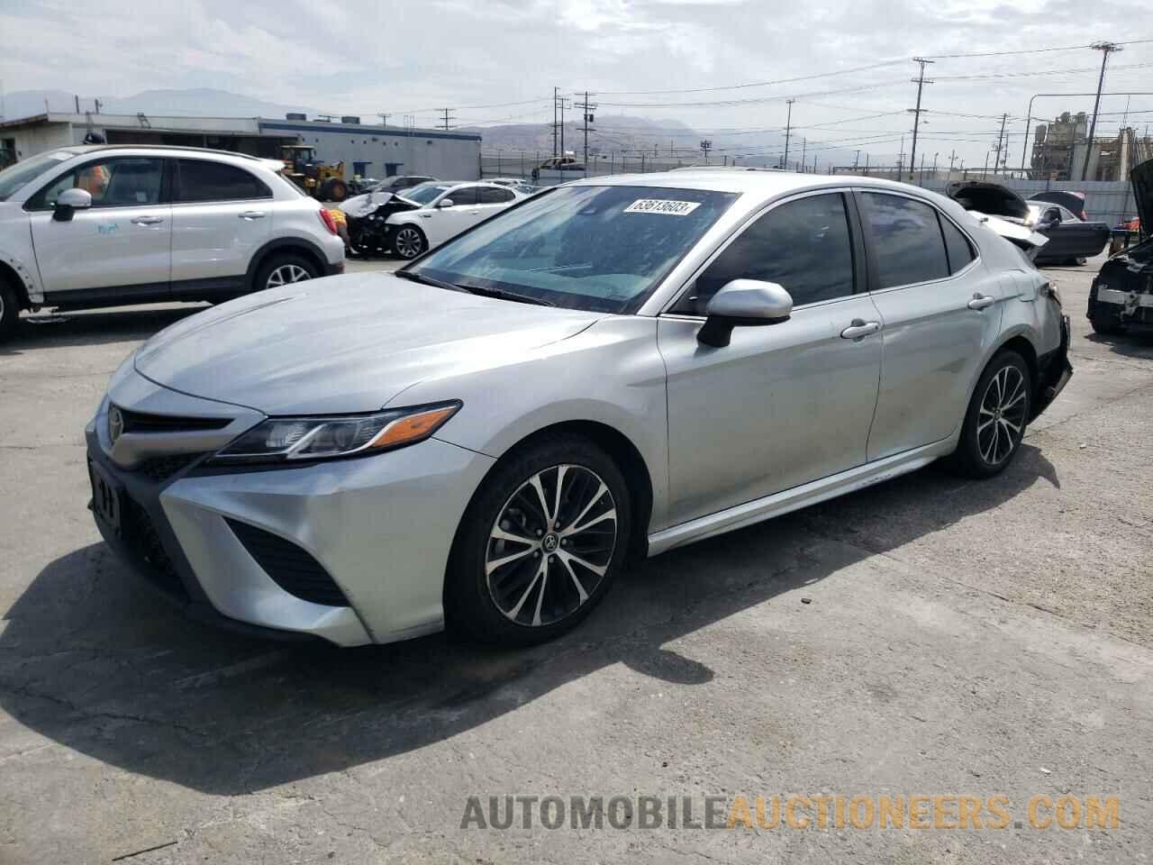 4T1B11HK9JU614245 TOYOTA CAMRY 2018