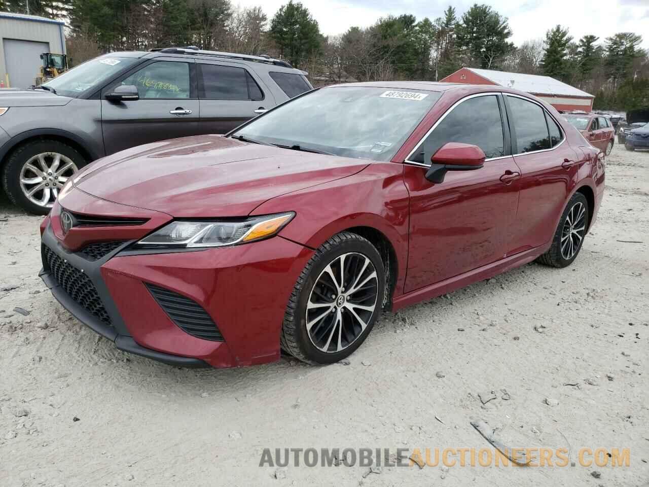 4T1B11HK9JU616528 TOYOTA CAMRY 2018