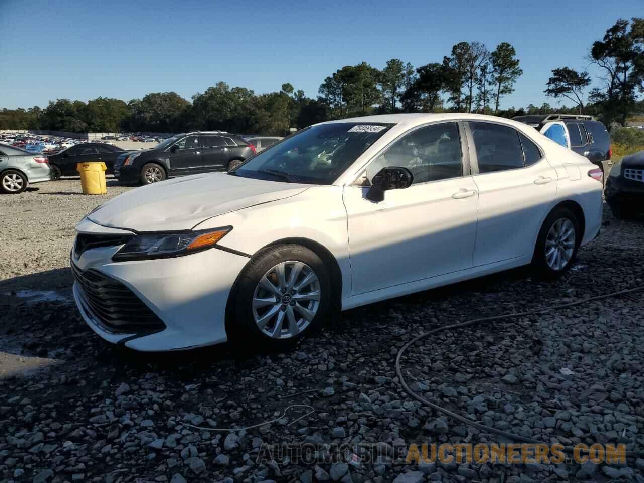 4T1B11HK9JU616755 TOYOTA CAMRY 2018