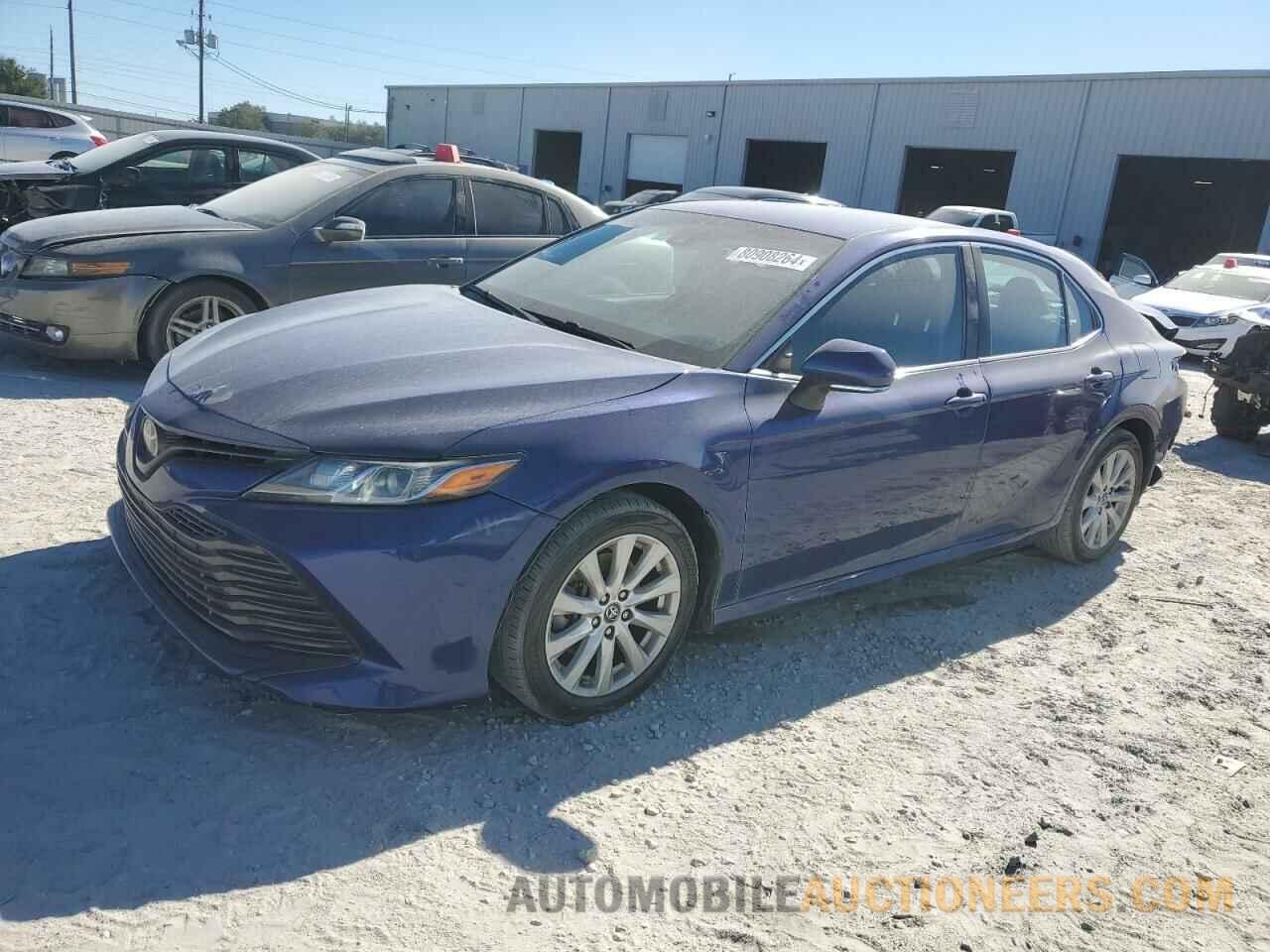 4T1B11HK9JU616934 TOYOTA CAMRY 2018