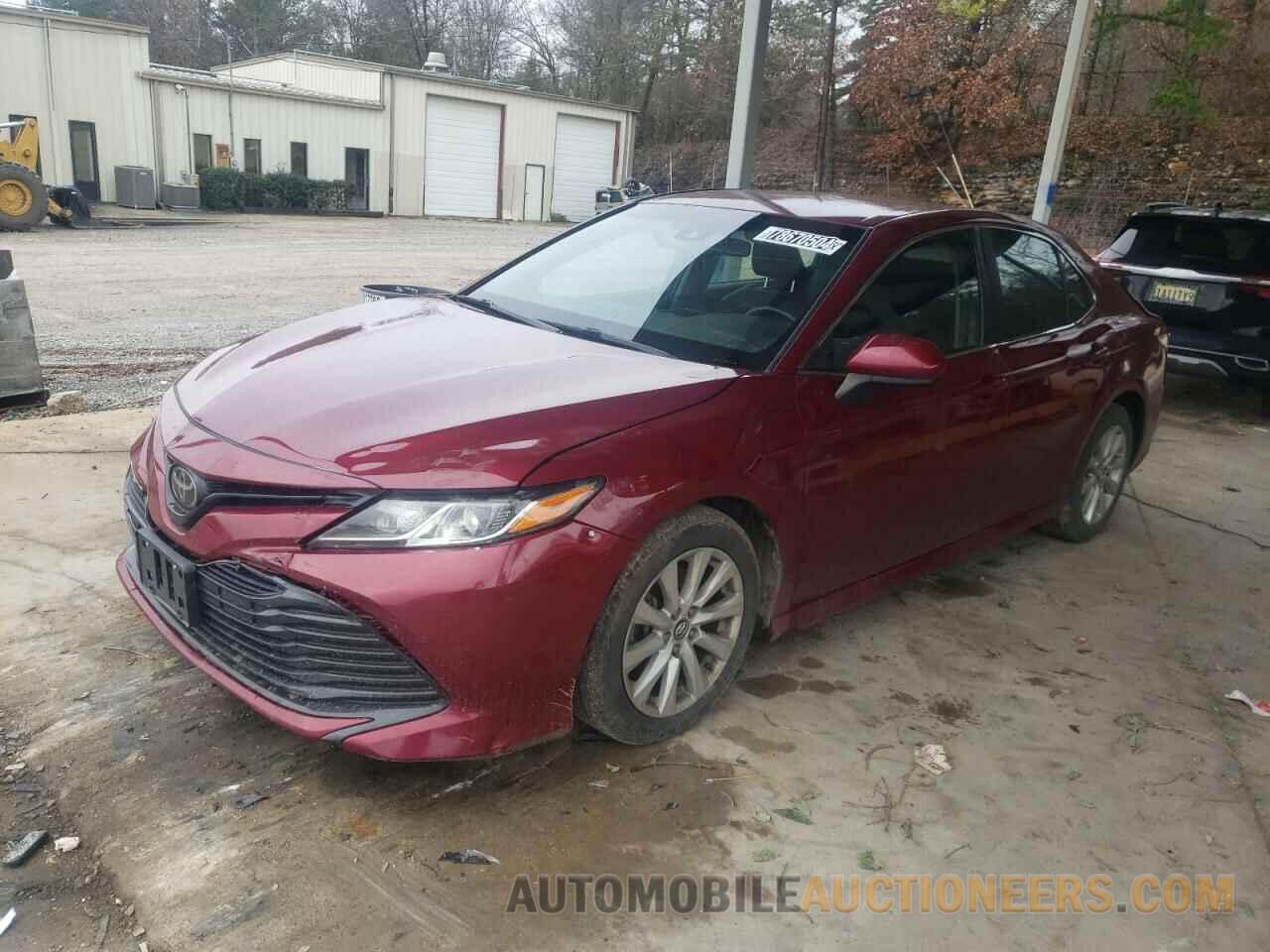 4T1B11HK9JU621146 TOYOTA CAMRY 2018