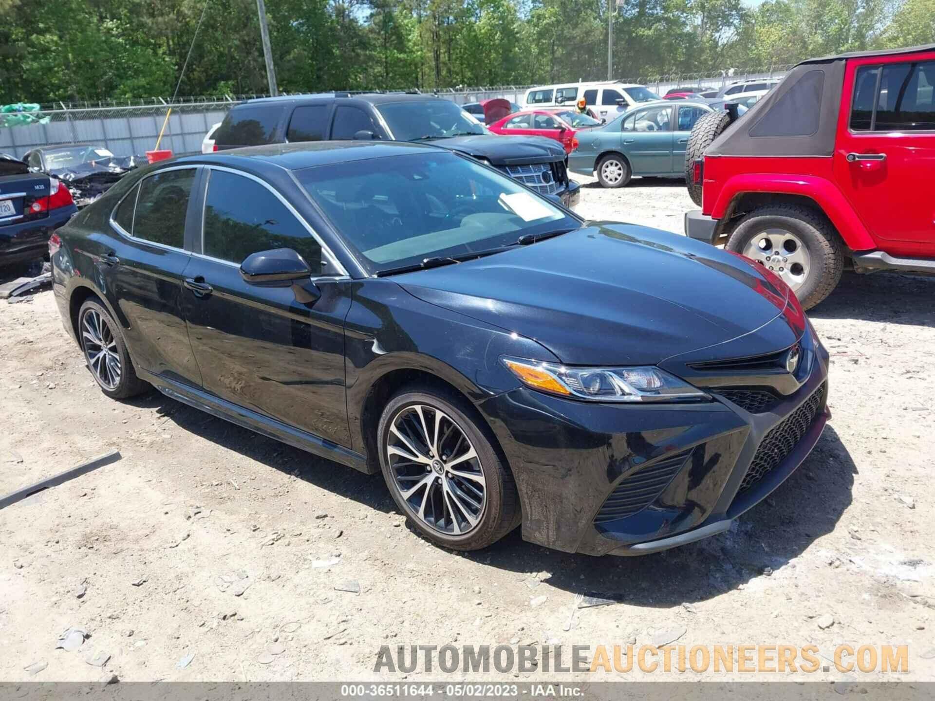 4T1B11HK9JU624287 TOYOTA CAMRY 2018