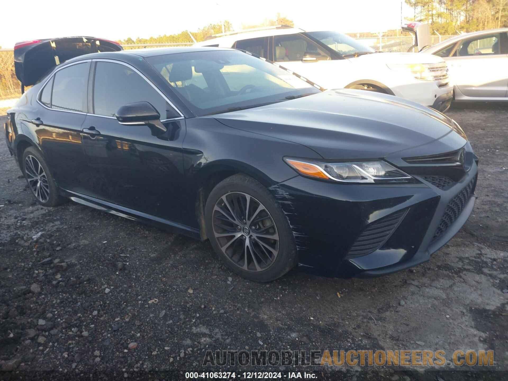 4T1B11HK9JU626220 TOYOTA CAMRY 2018