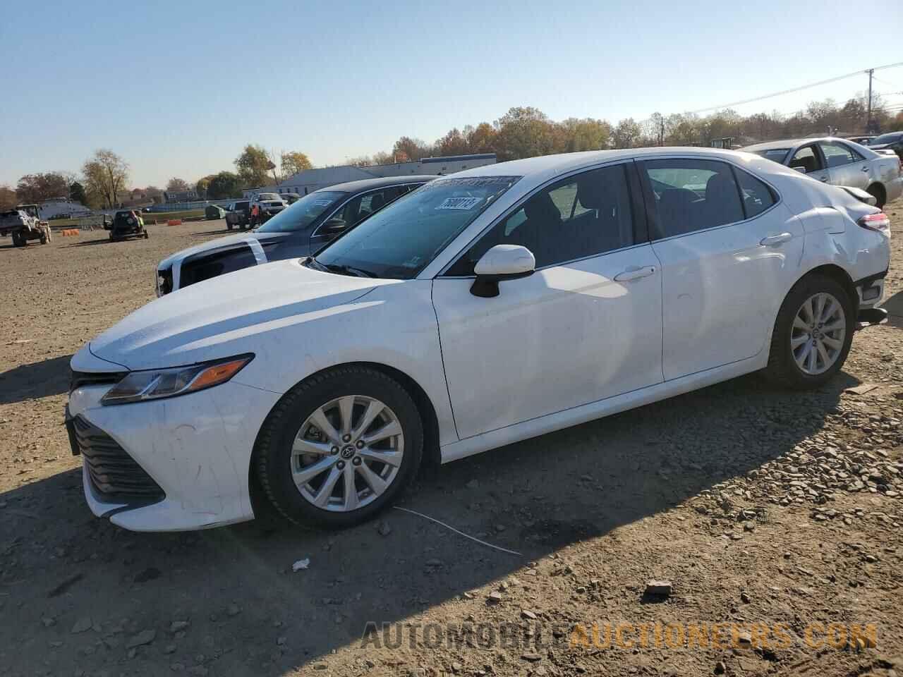 4T1B11HK9JU634690 TOYOTA CAMRY 2018