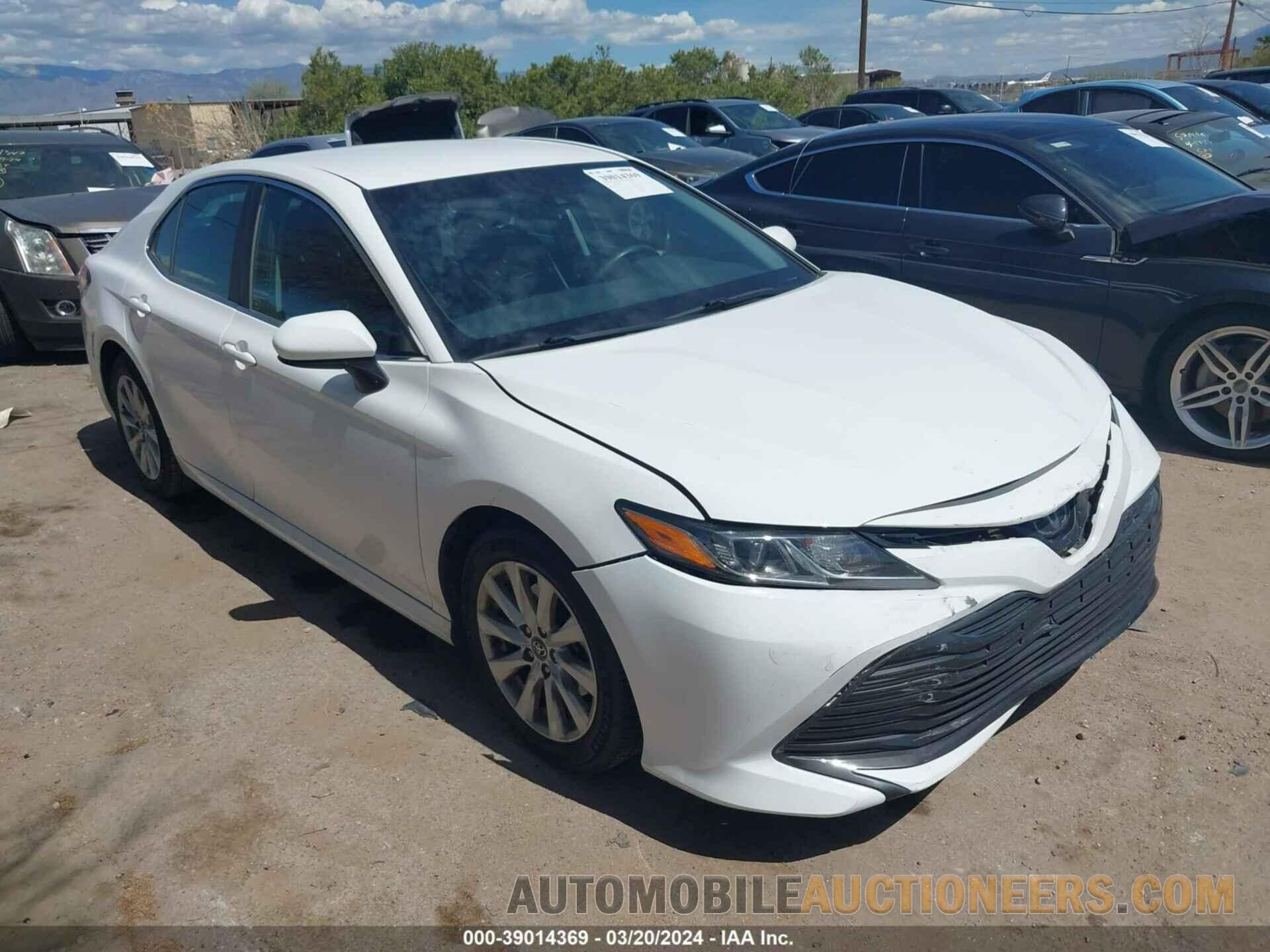 4T1B11HK9JU642952 TOYOTA CAMRY 2018