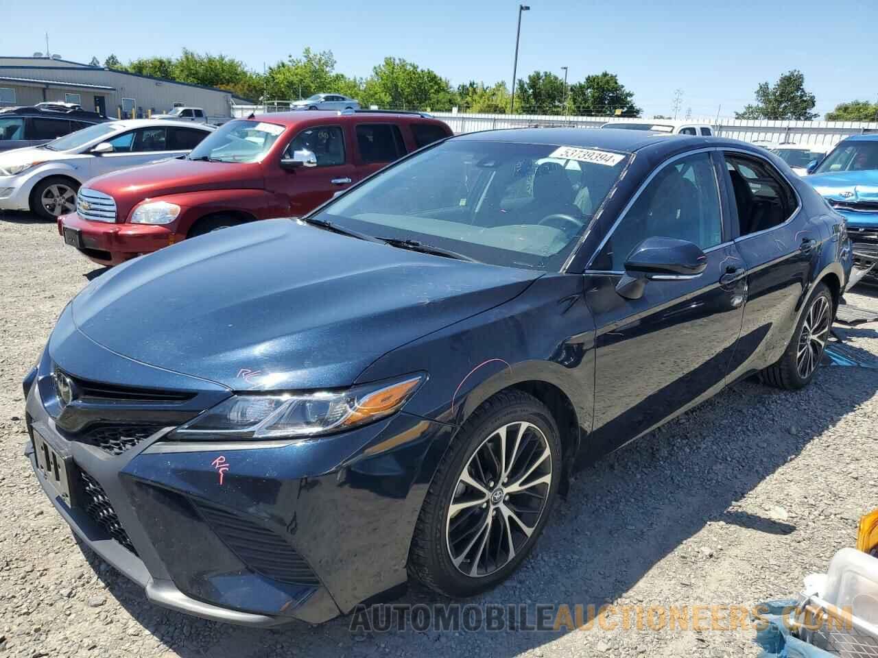 4T1B11HK9JU643793 TOYOTA CAMRY 2018